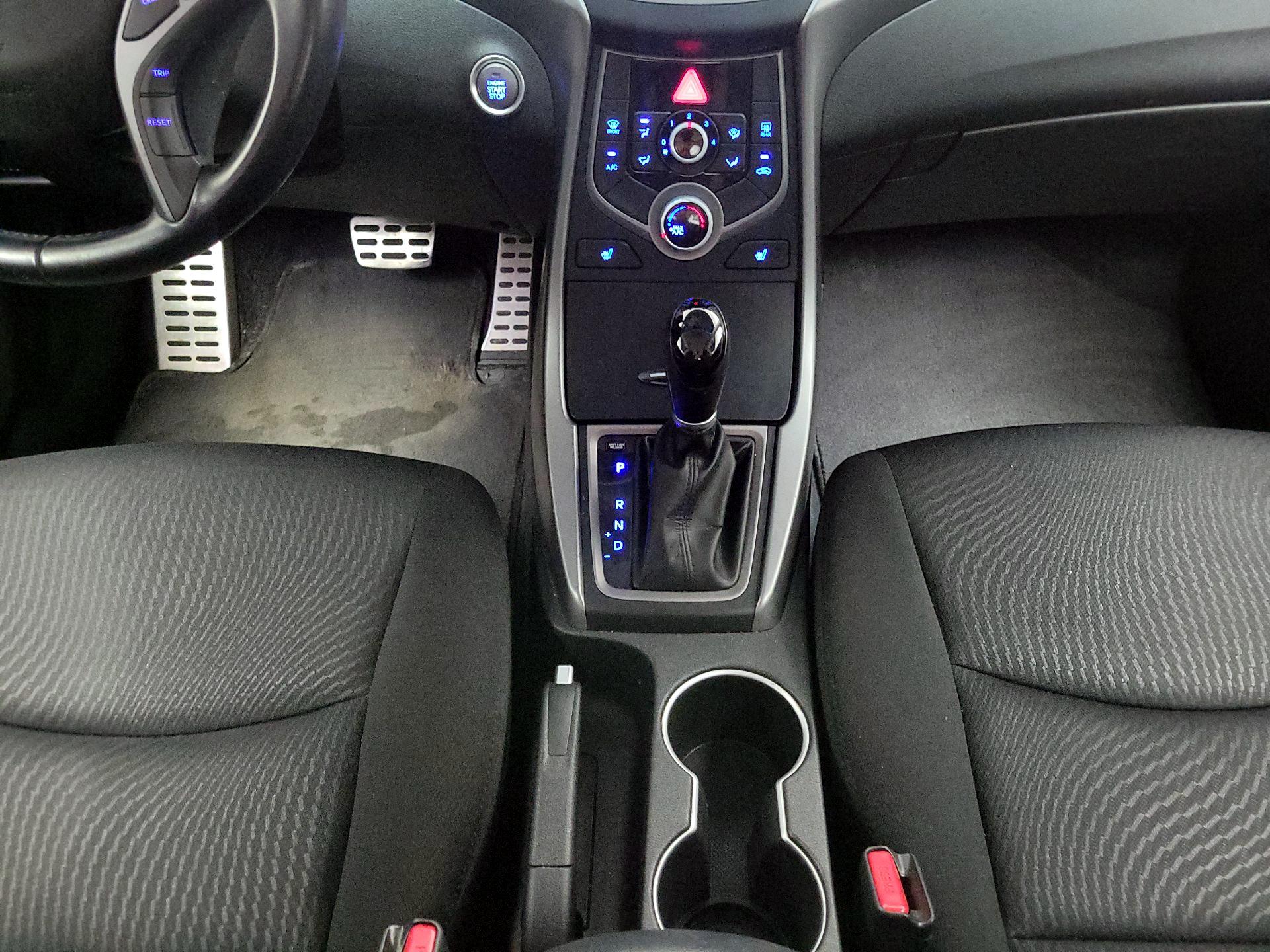 Thumbnail: 2016 Hyundai Elantra - 17