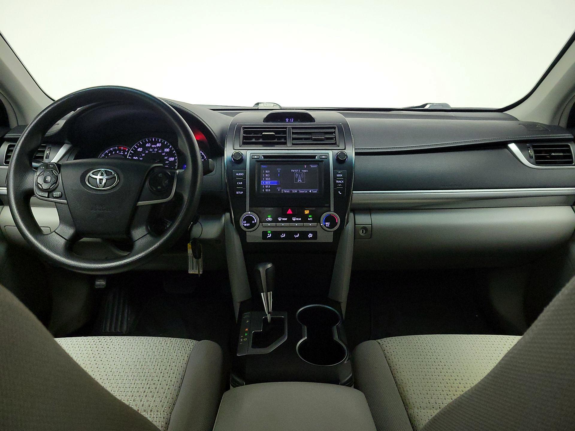 Thumbnail: 2014 Toyota Camry - 9