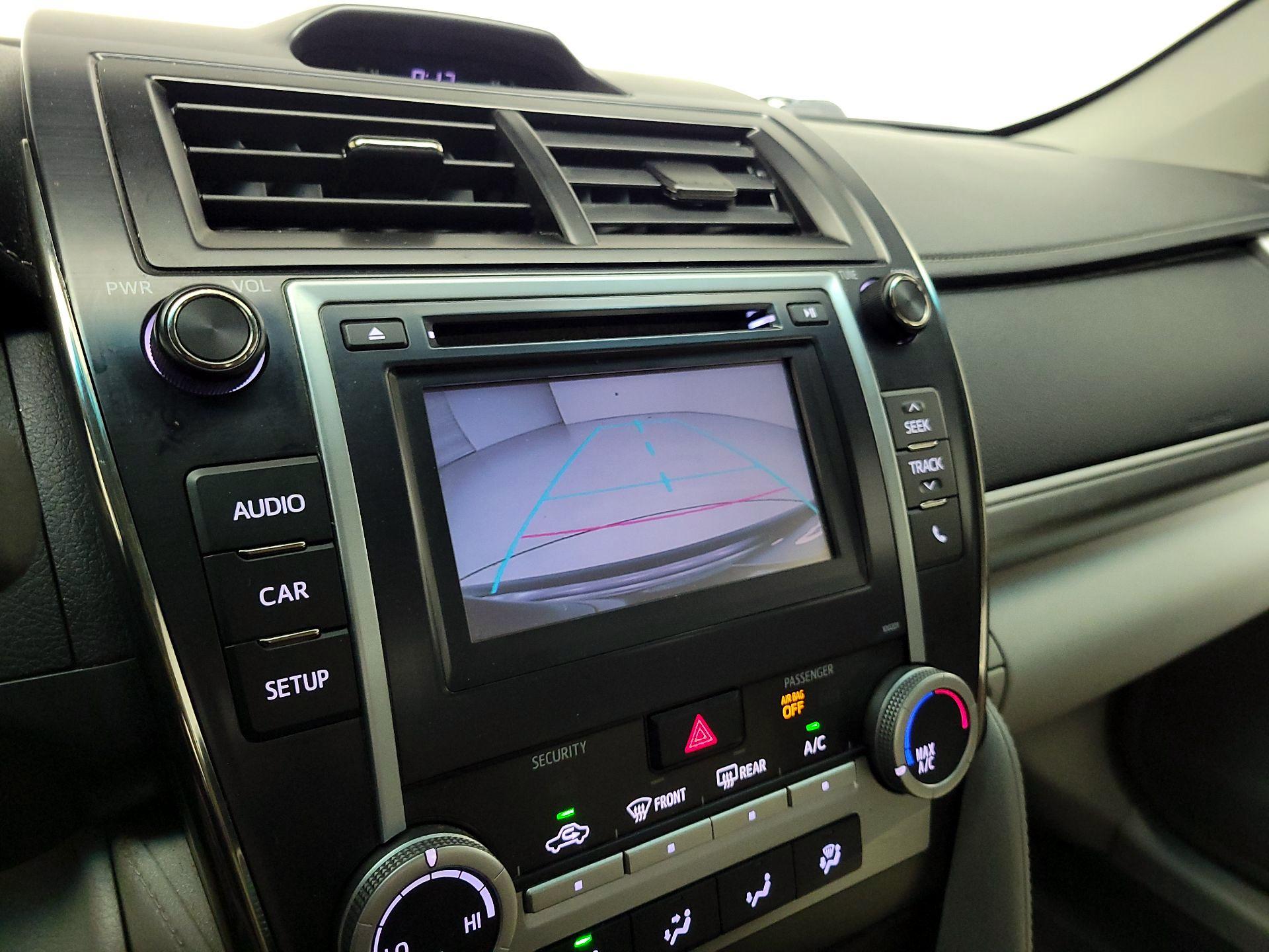 Thumbnail: 2014 Toyota Camry - 14