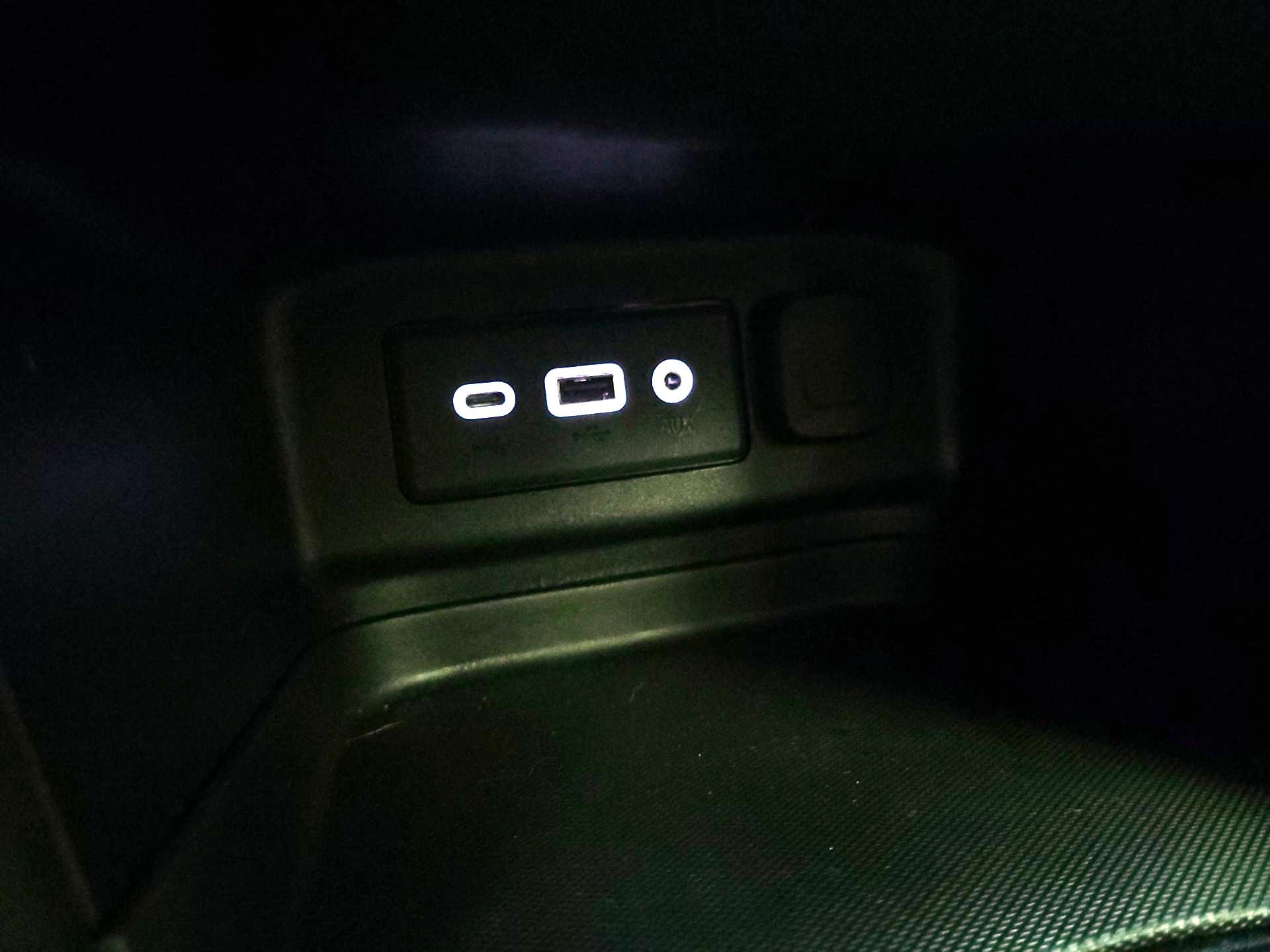 Thumbnail: 2019 Chevrolet Equinox - 18