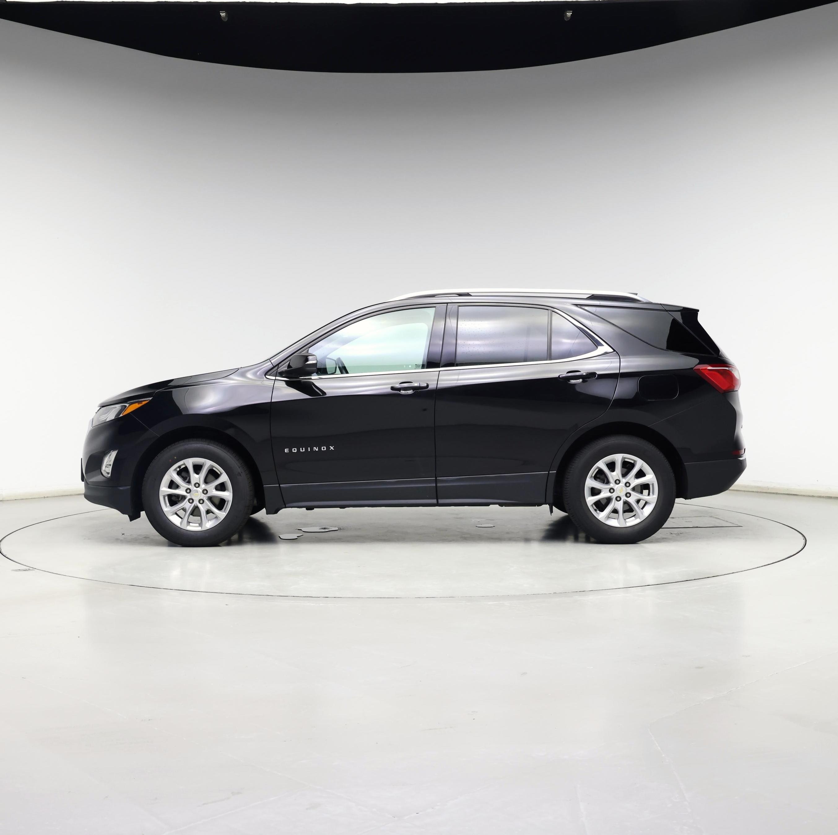 Thumbnail: 2019 Chevrolet Equinox - 3