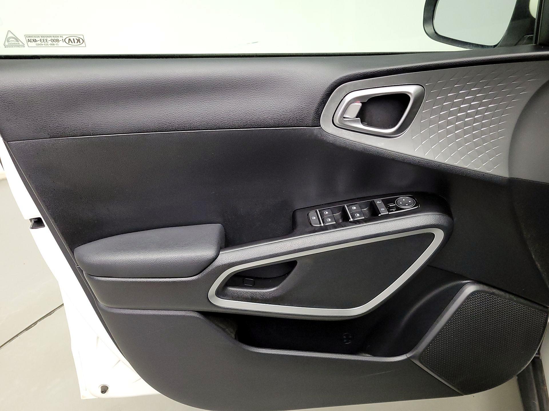 Thumbnail: 2022 Kia Soul - 12
