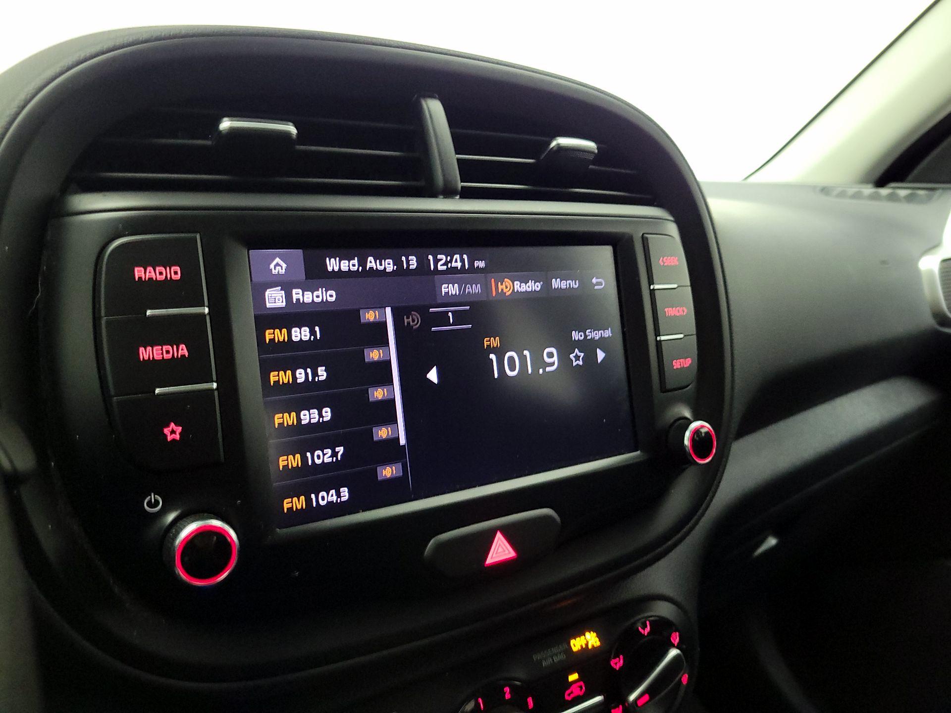 Thumbnail: 2022 Kia Soul - 15