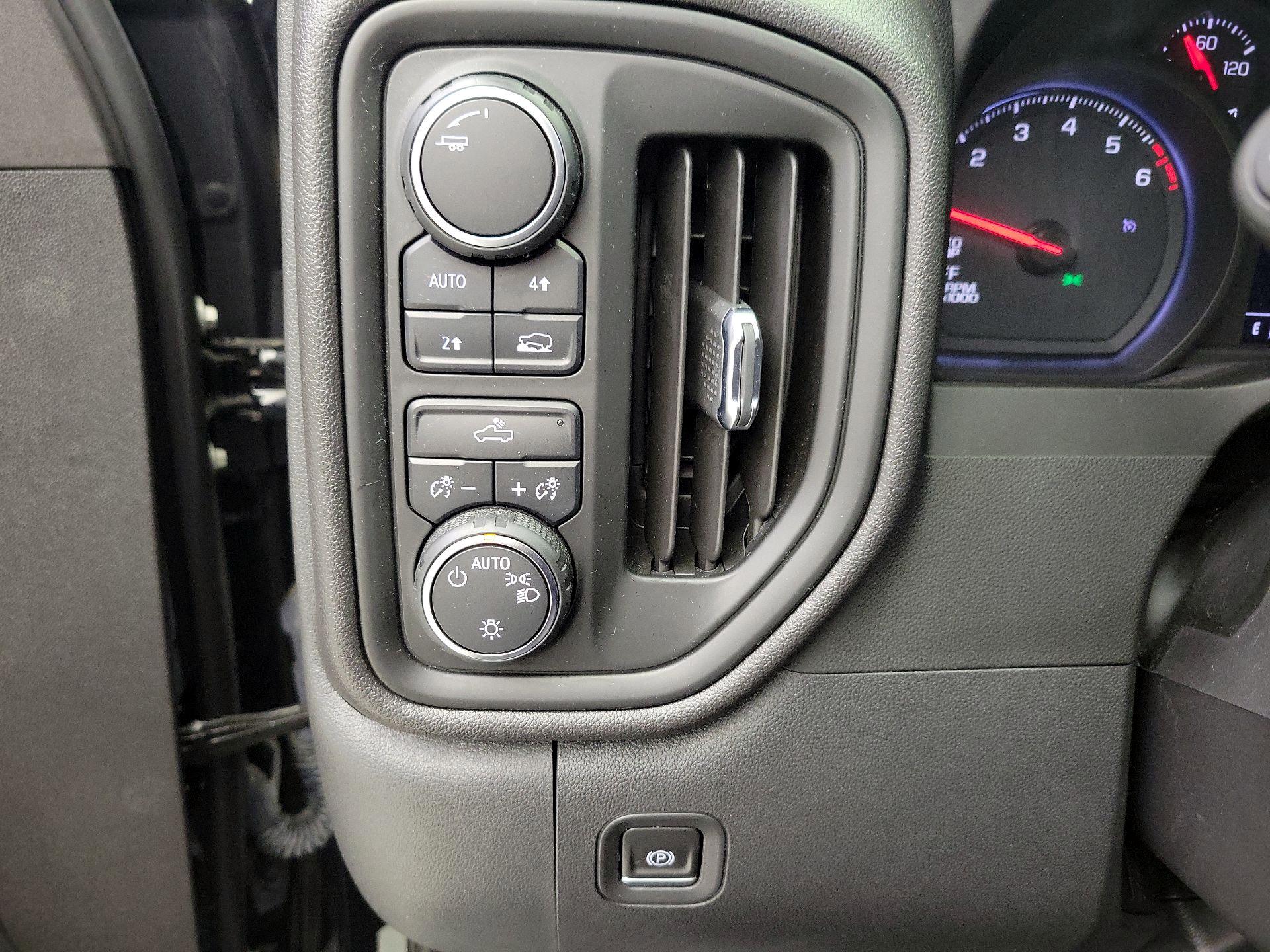 Thumbnail: 2023 Chevrolet Silverado 1500 - 13
