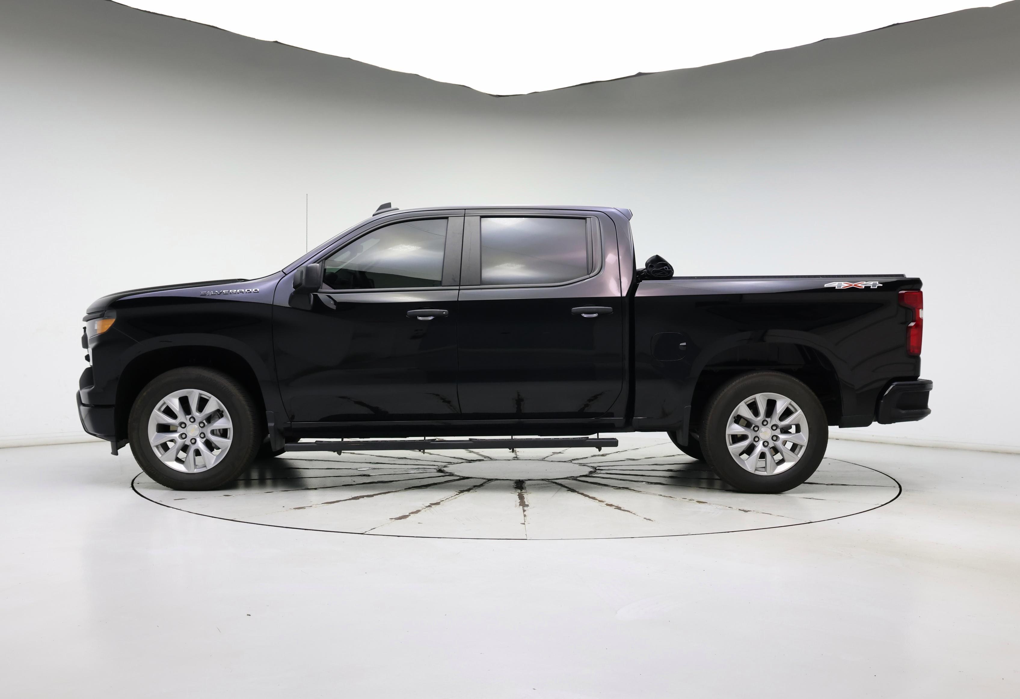 Thumbnail: 2023 Chevrolet Silverado 1500 - 3