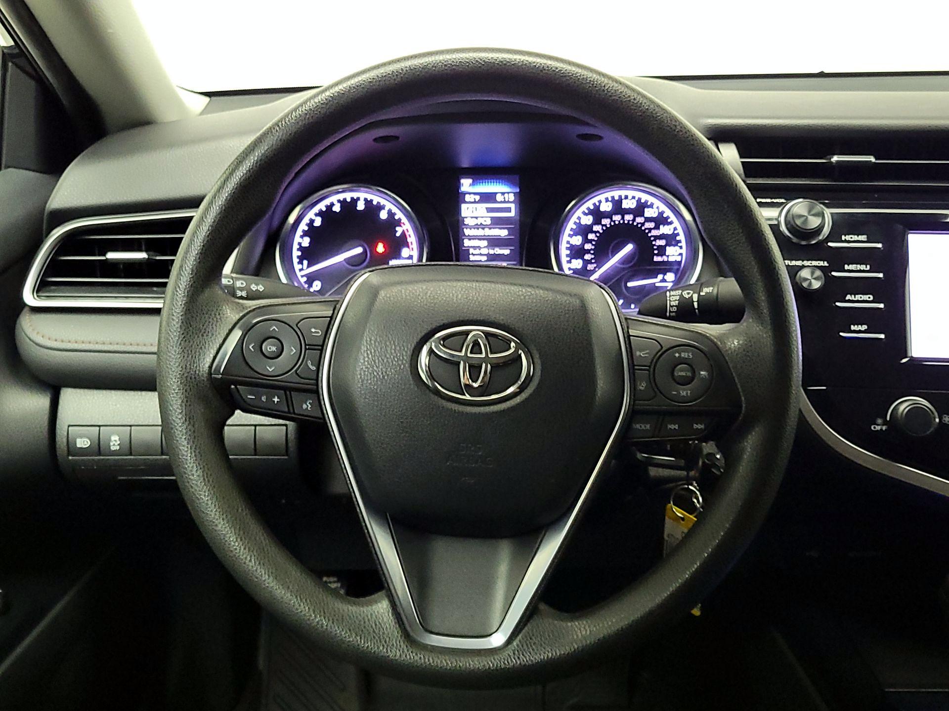 Thumbnail: 2020 Toyota Camry - 10