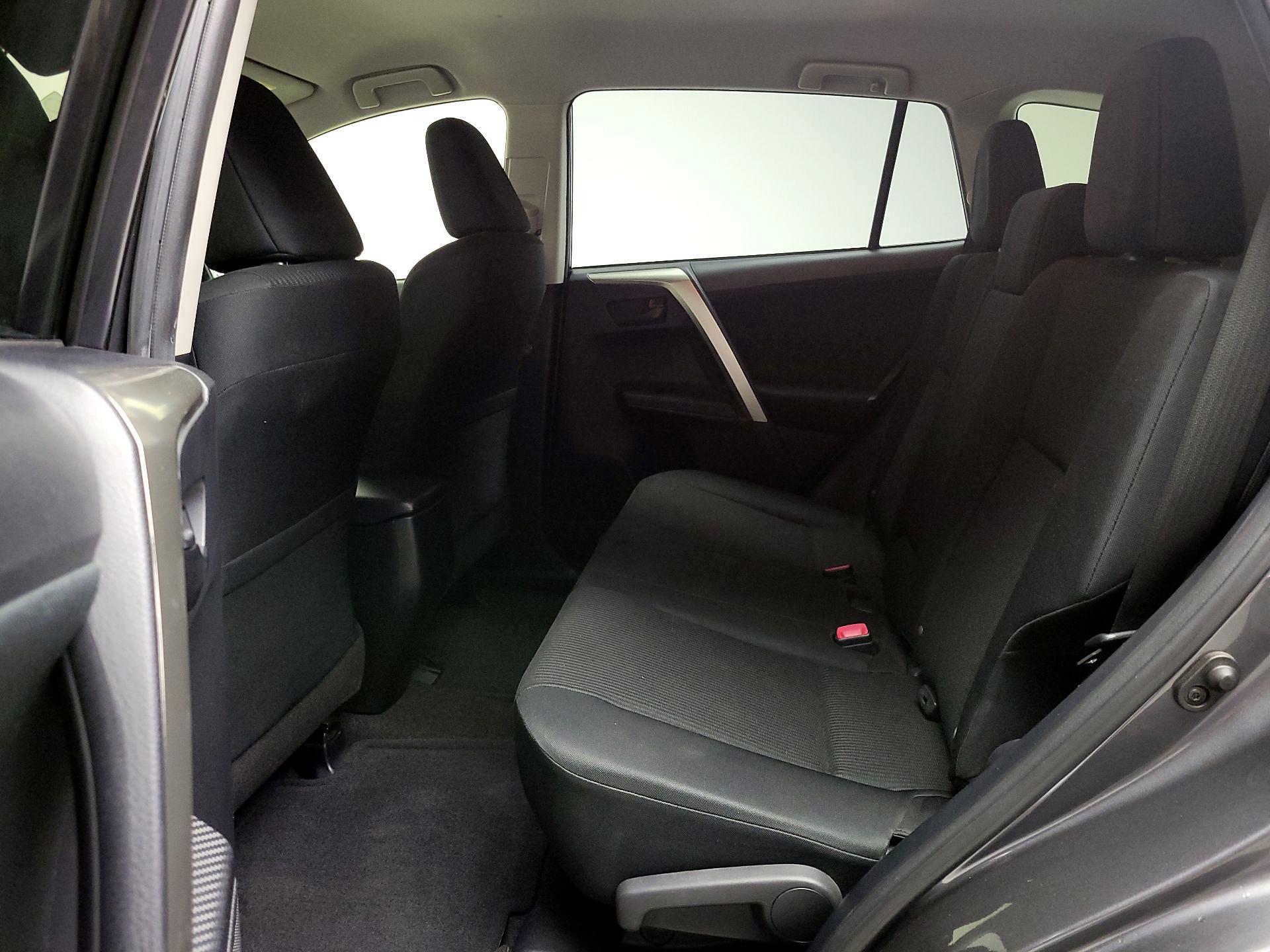 Thumbnail: 2014 Toyota RAV4 - 19