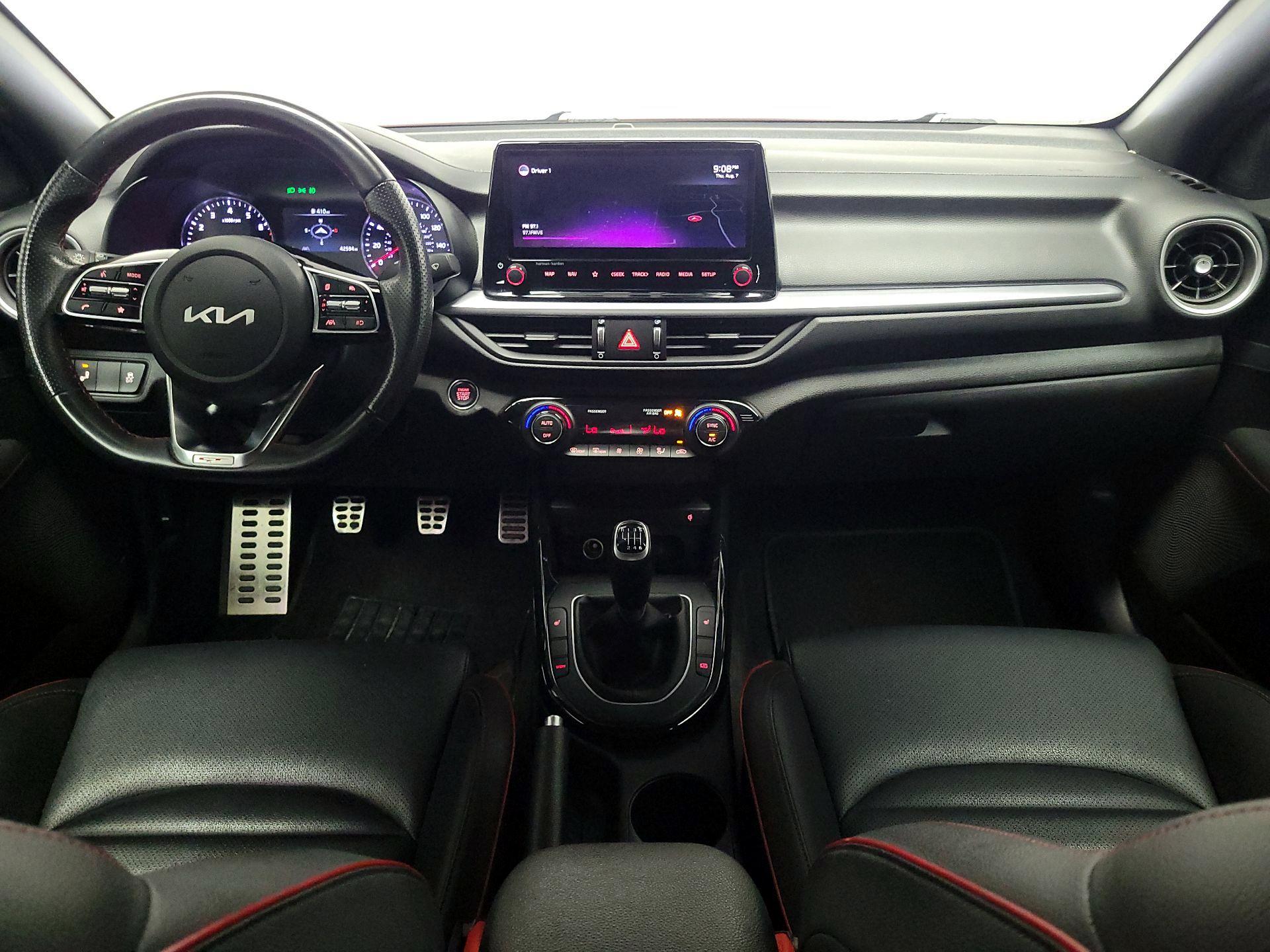 Thumbnail: 2022 Kia Forte - 9