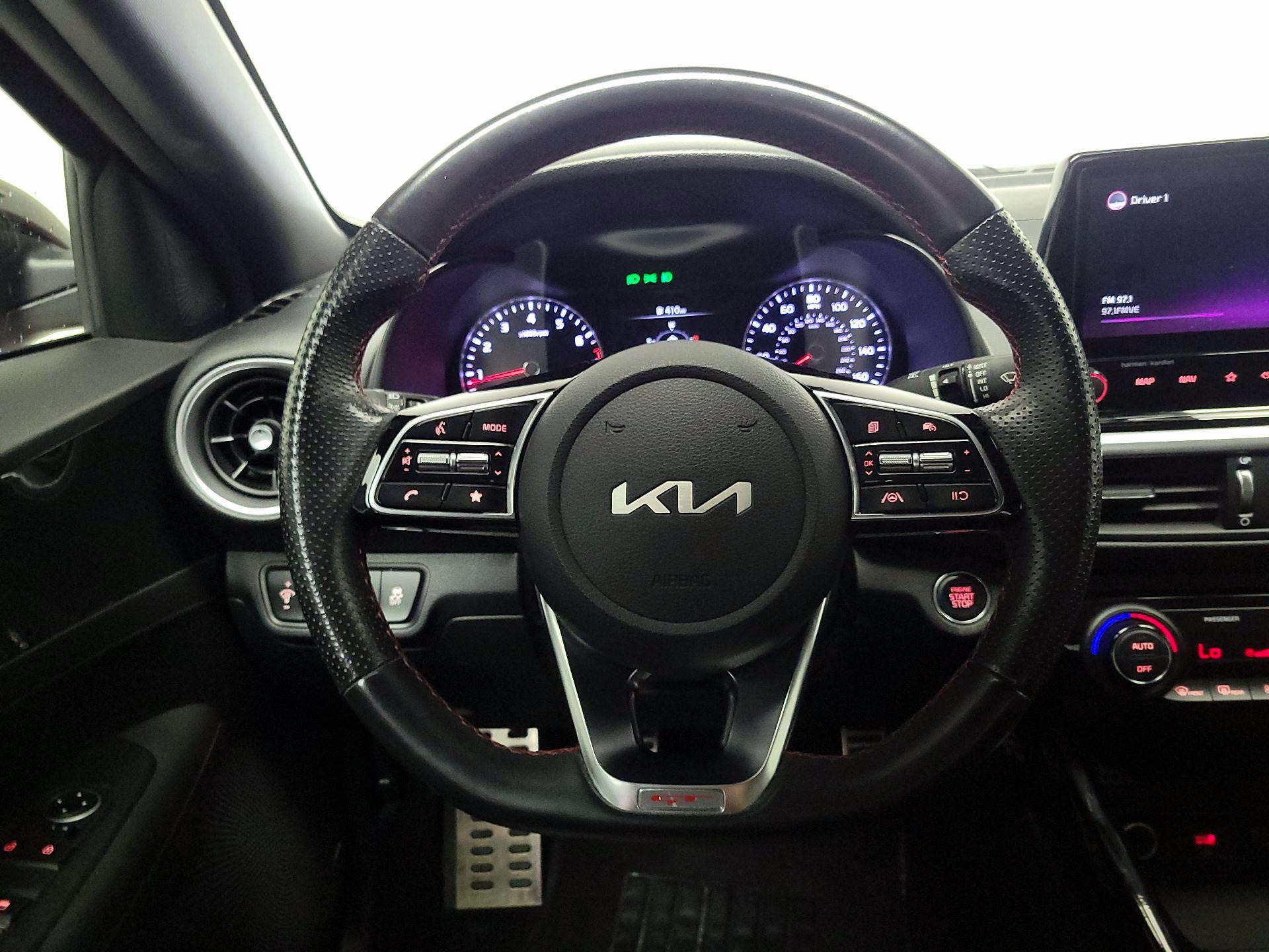 Thumbnail: 2022 Kia Forte - 10