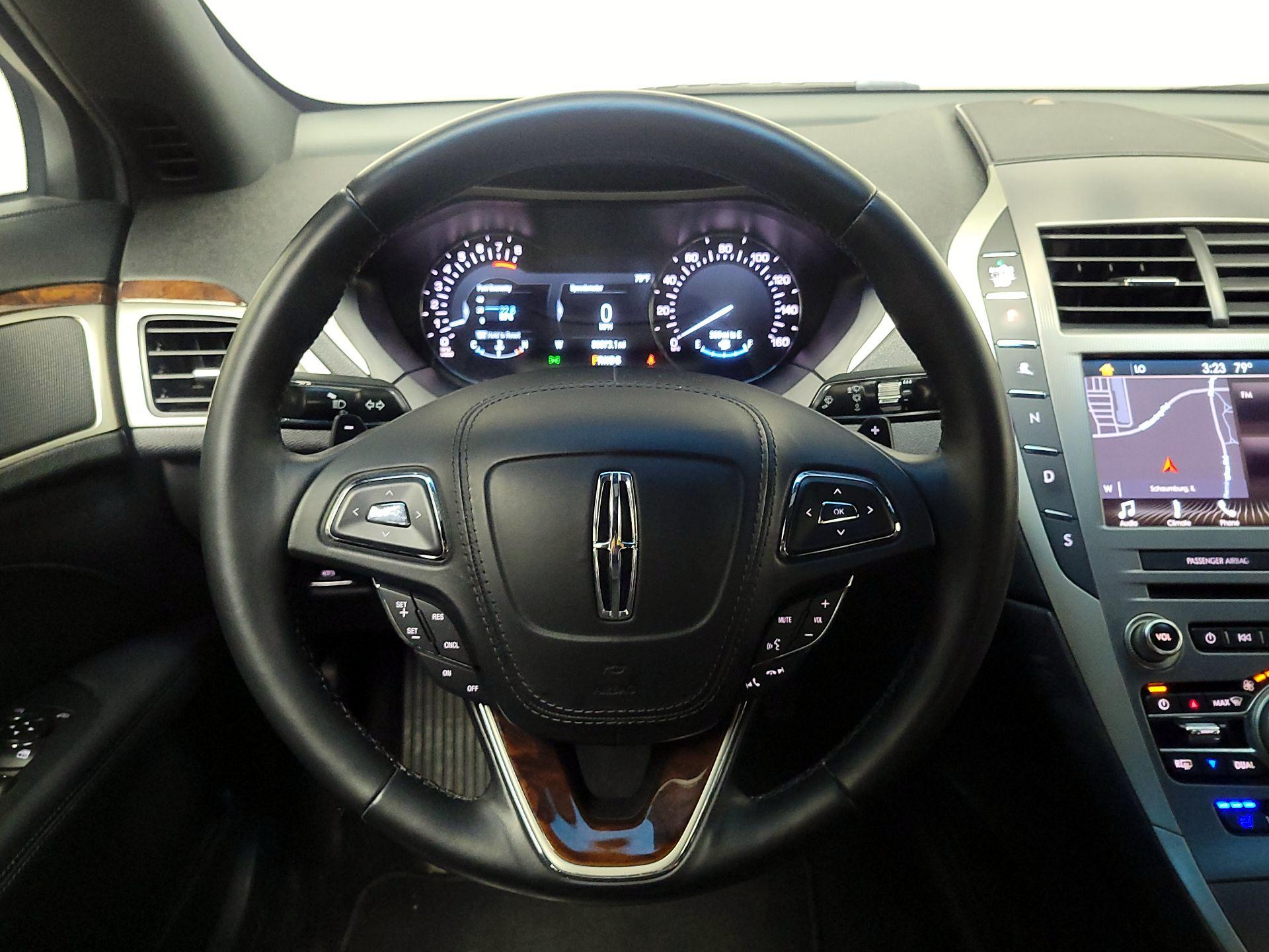 Thumbnail: 2017 Lincoln MKZ - 10