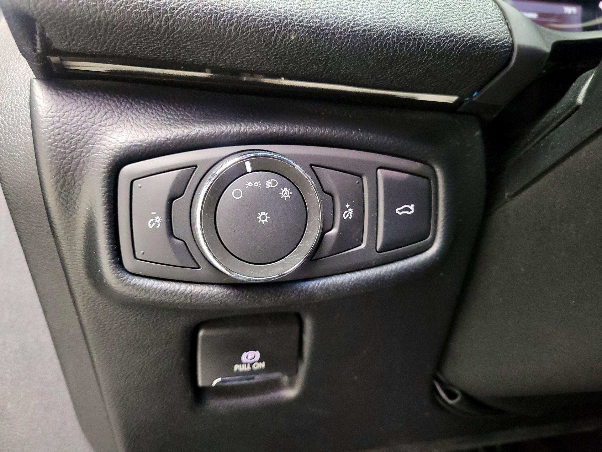 Thumbnail: 2017 Lincoln MKZ - 13