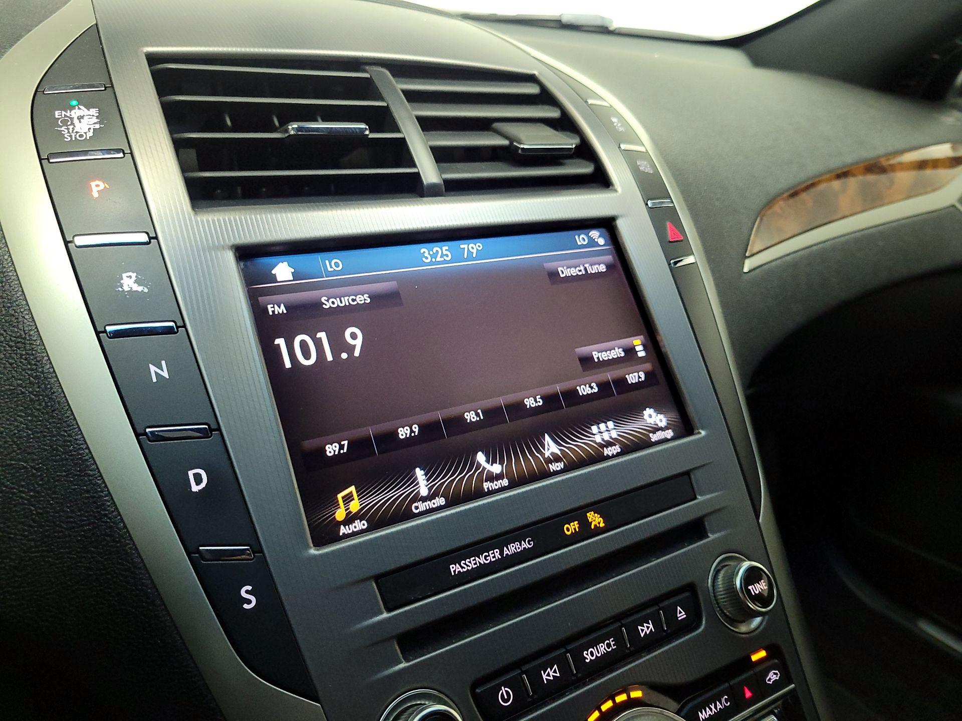 Thumbnail: 2017 Lincoln MKZ - 16