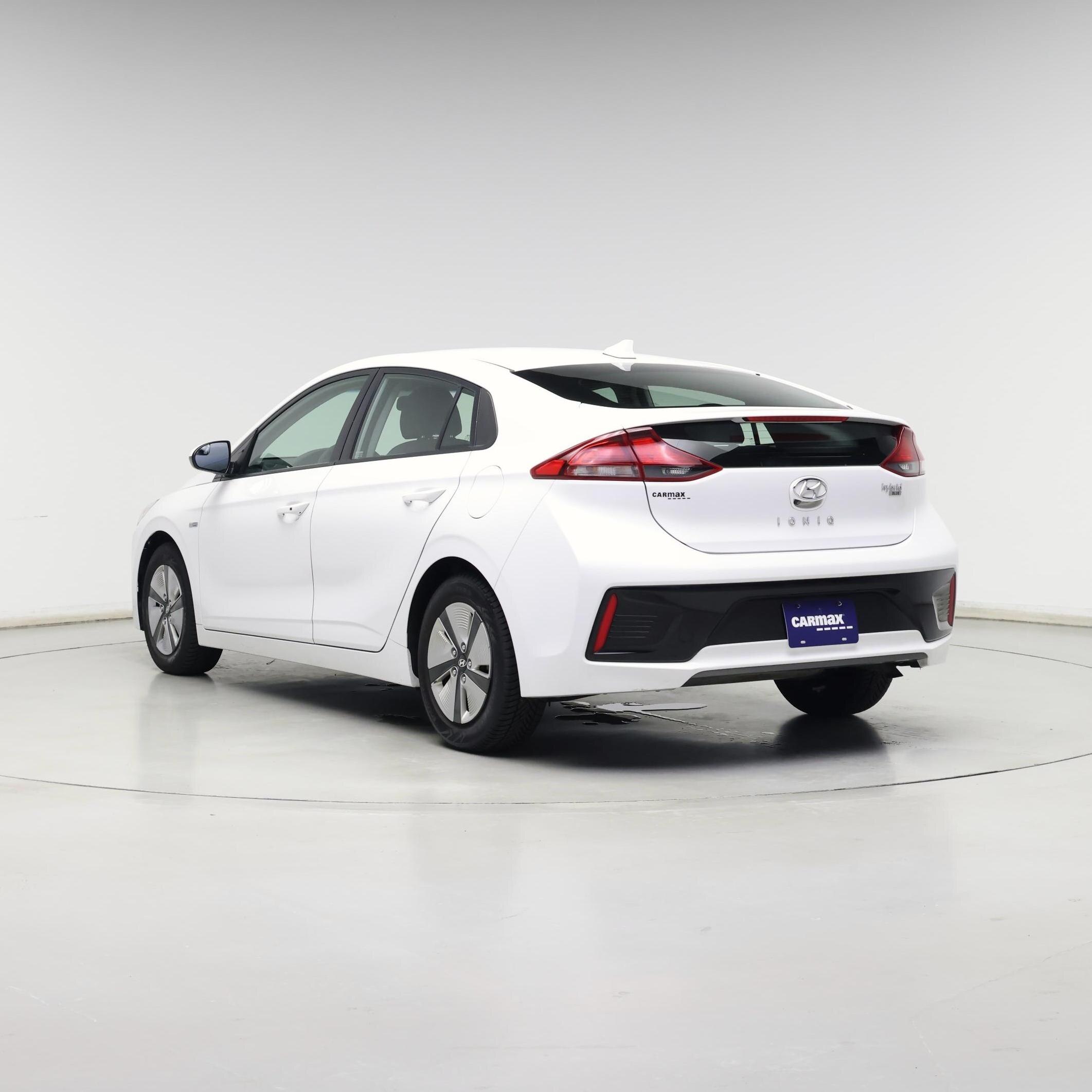 Thumbnail: 2017 Hyundai Ioniq - 2