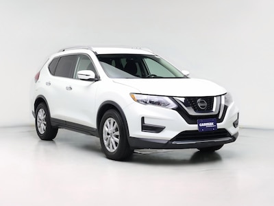 White 2019 Nissan Rogue SV