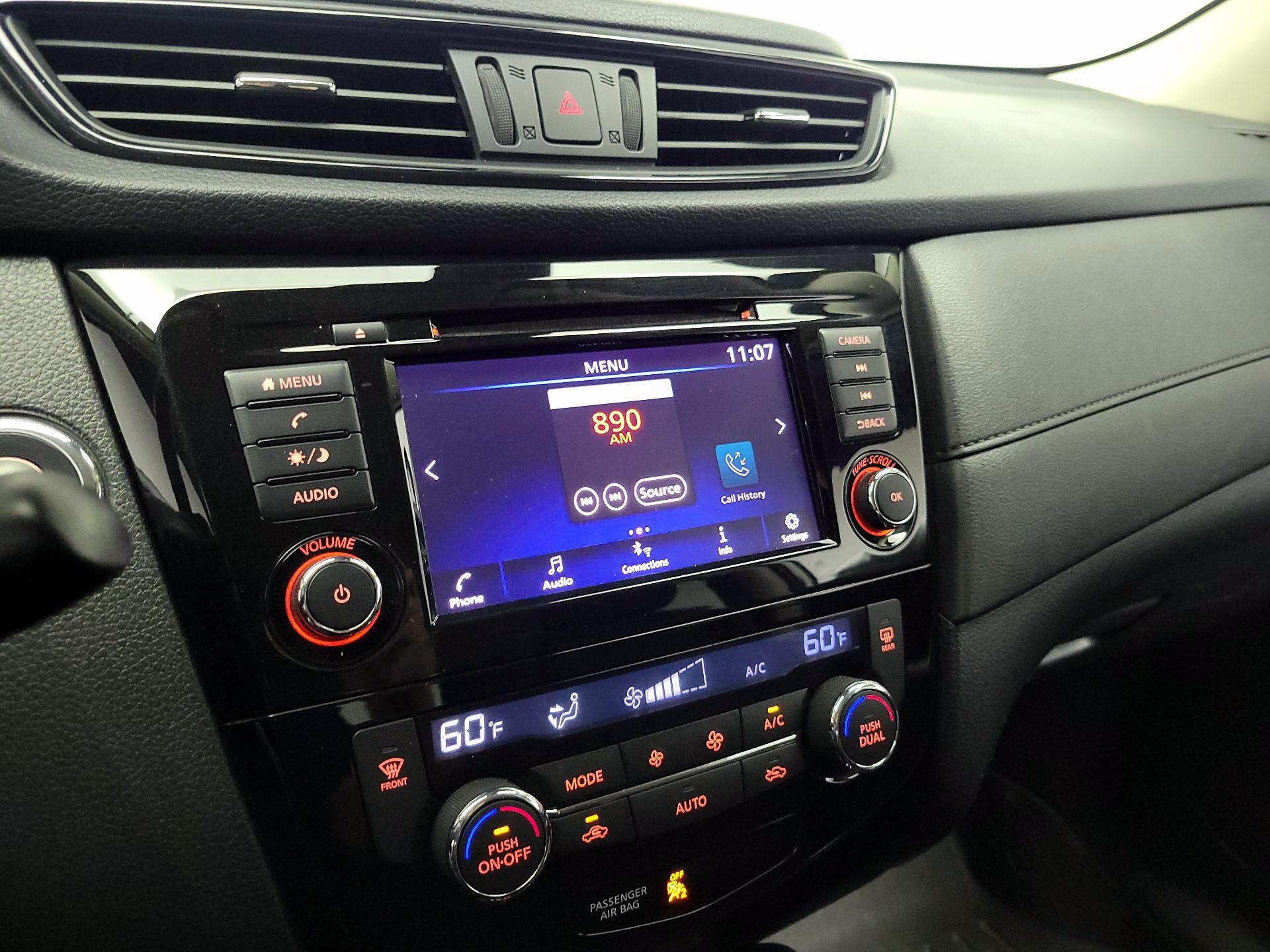 Thumbnail: 2019 Nissan Rogue - 15