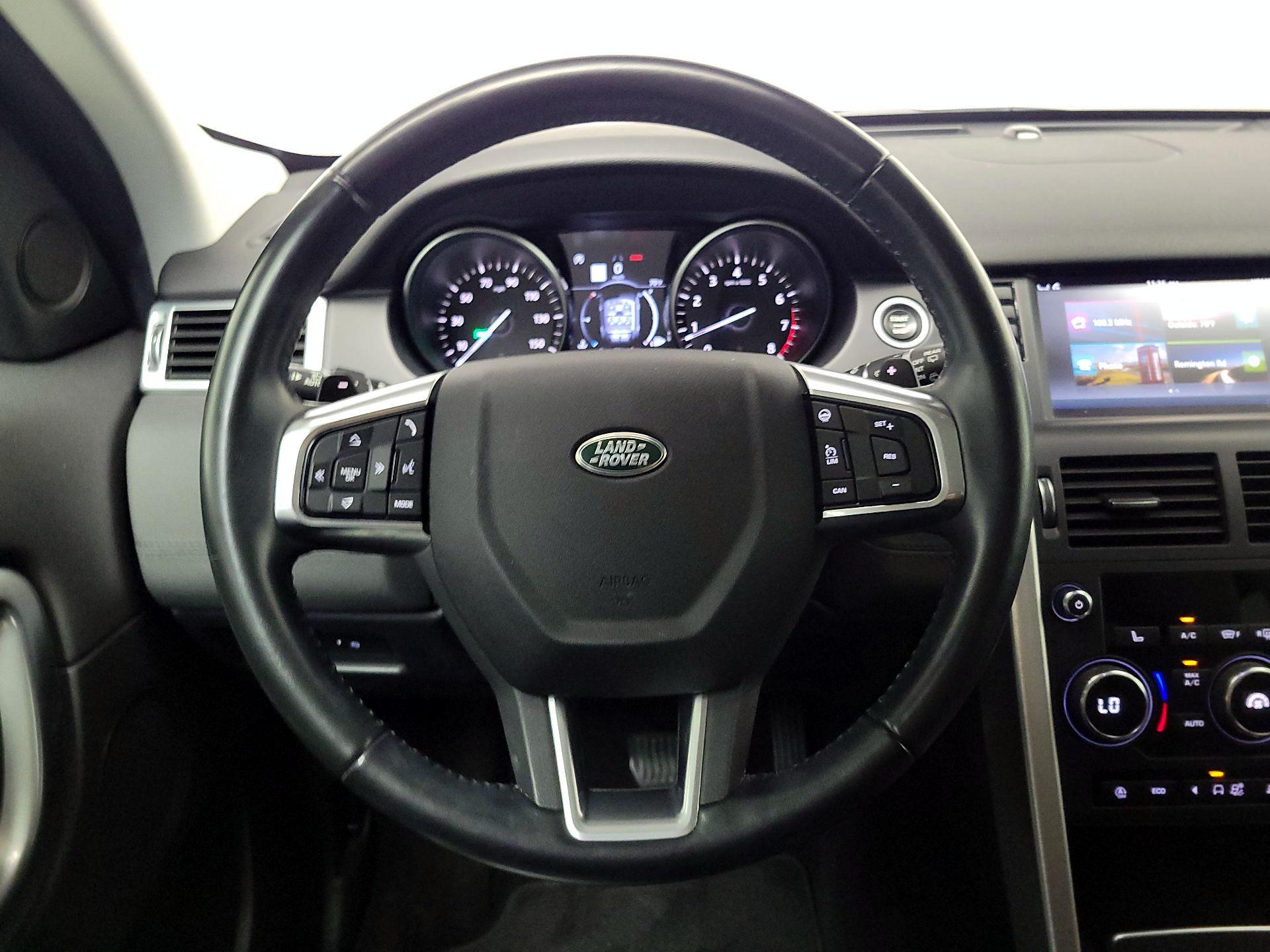 Thumbnail: 2018 Land Rover Discovery Sport - 10