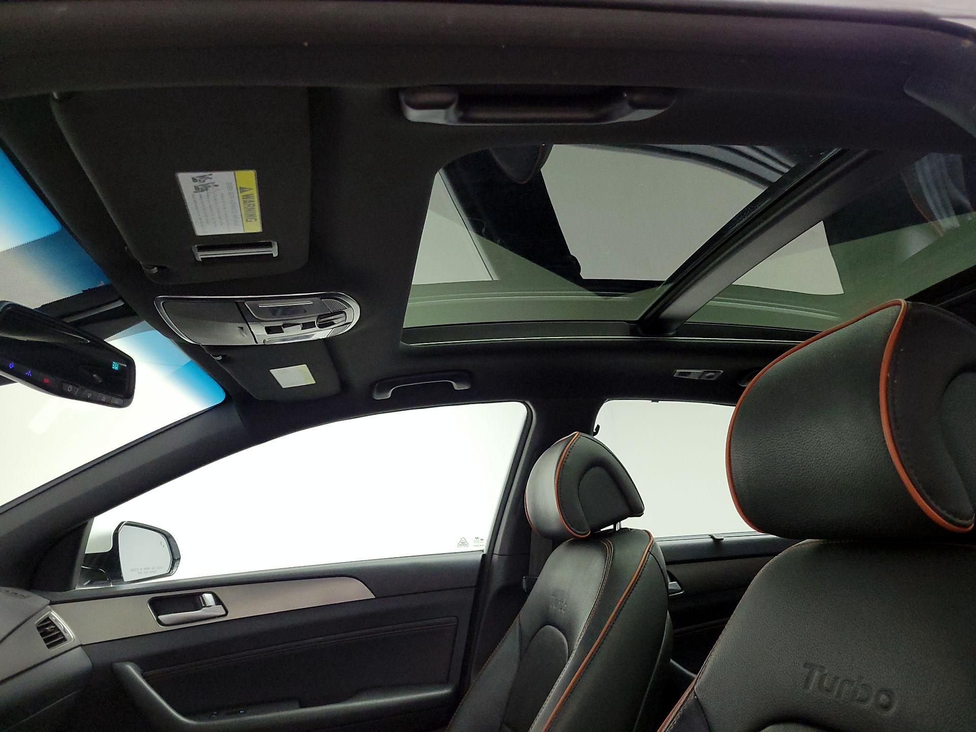 Thumbnail: 2015 Hyundai Sonata - 20