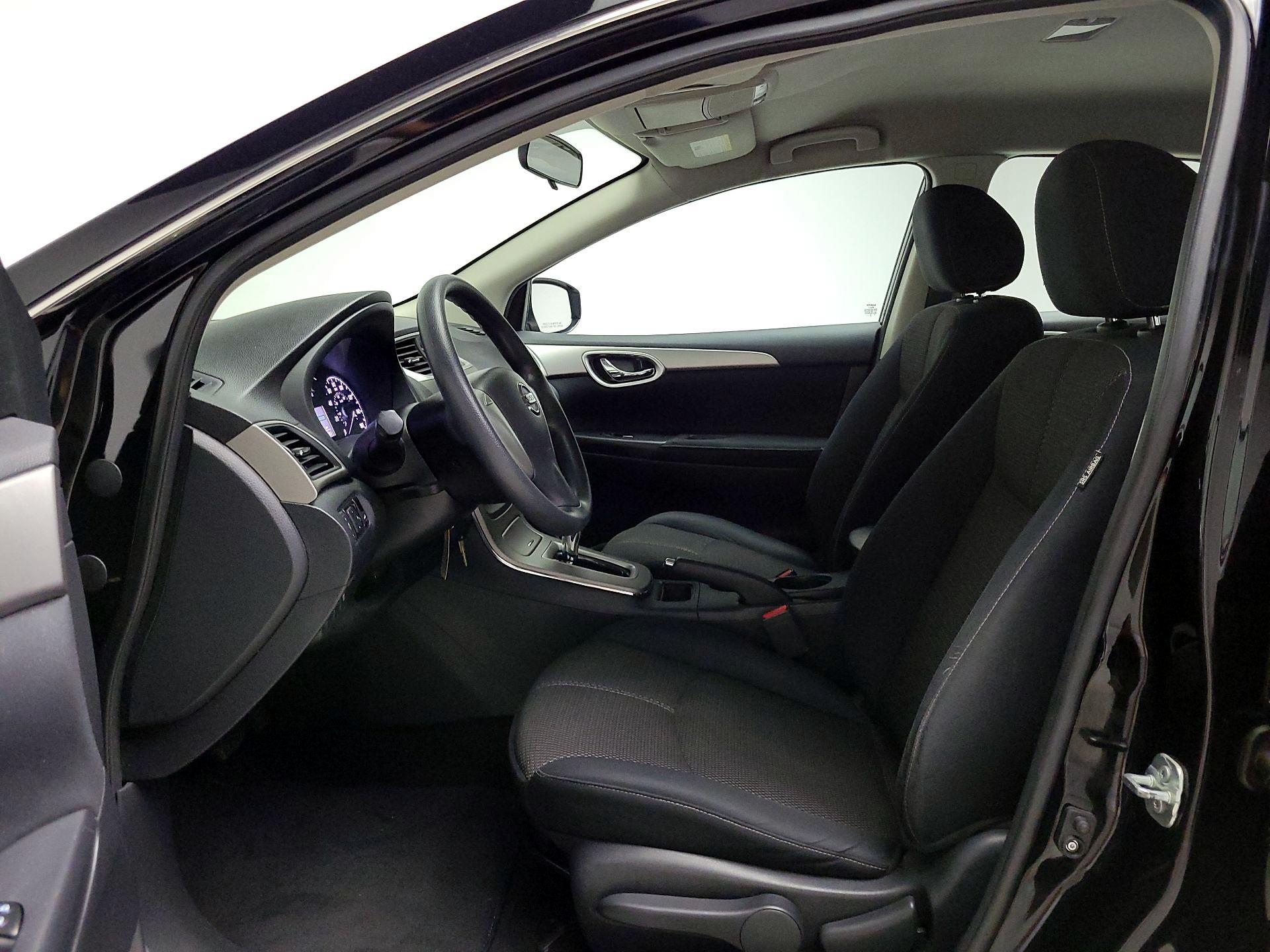 Thumbnail: 2014 Nissan Sentra - 11