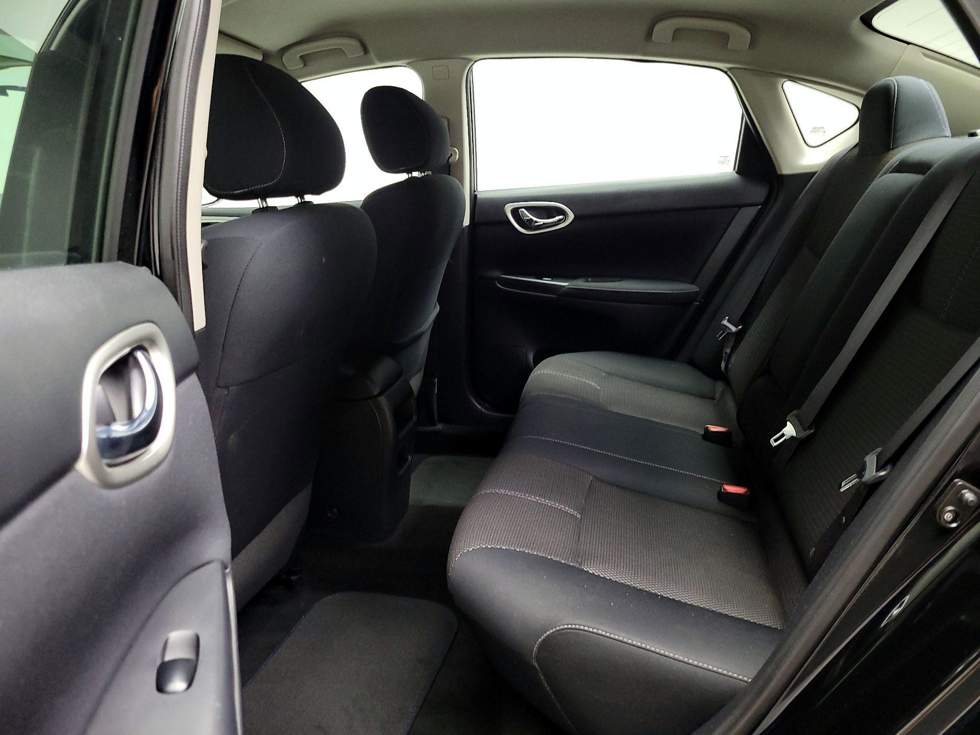 Thumbnail: 2014 Nissan Sentra - 17