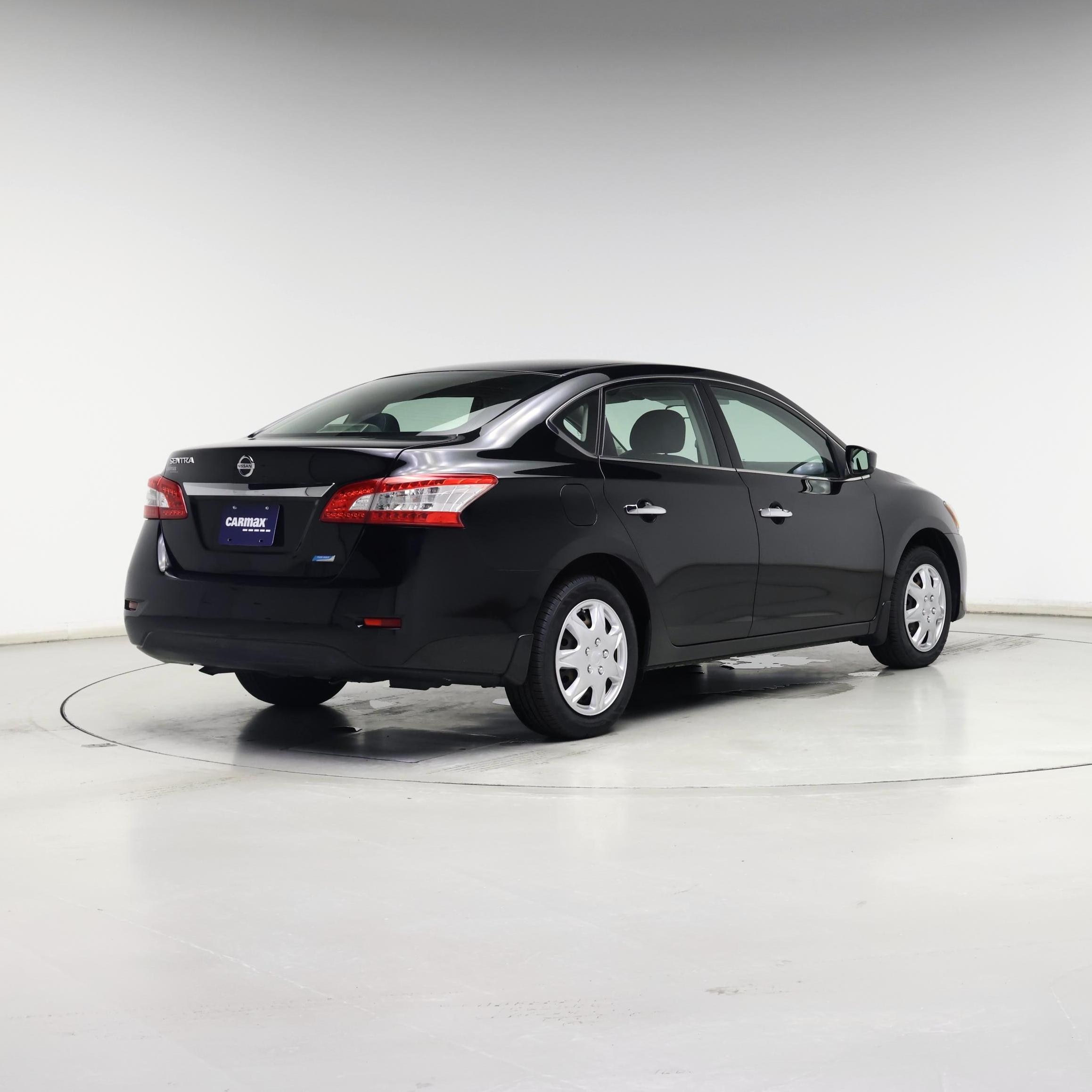 Thumbnail: 2014 Nissan Sentra - 8