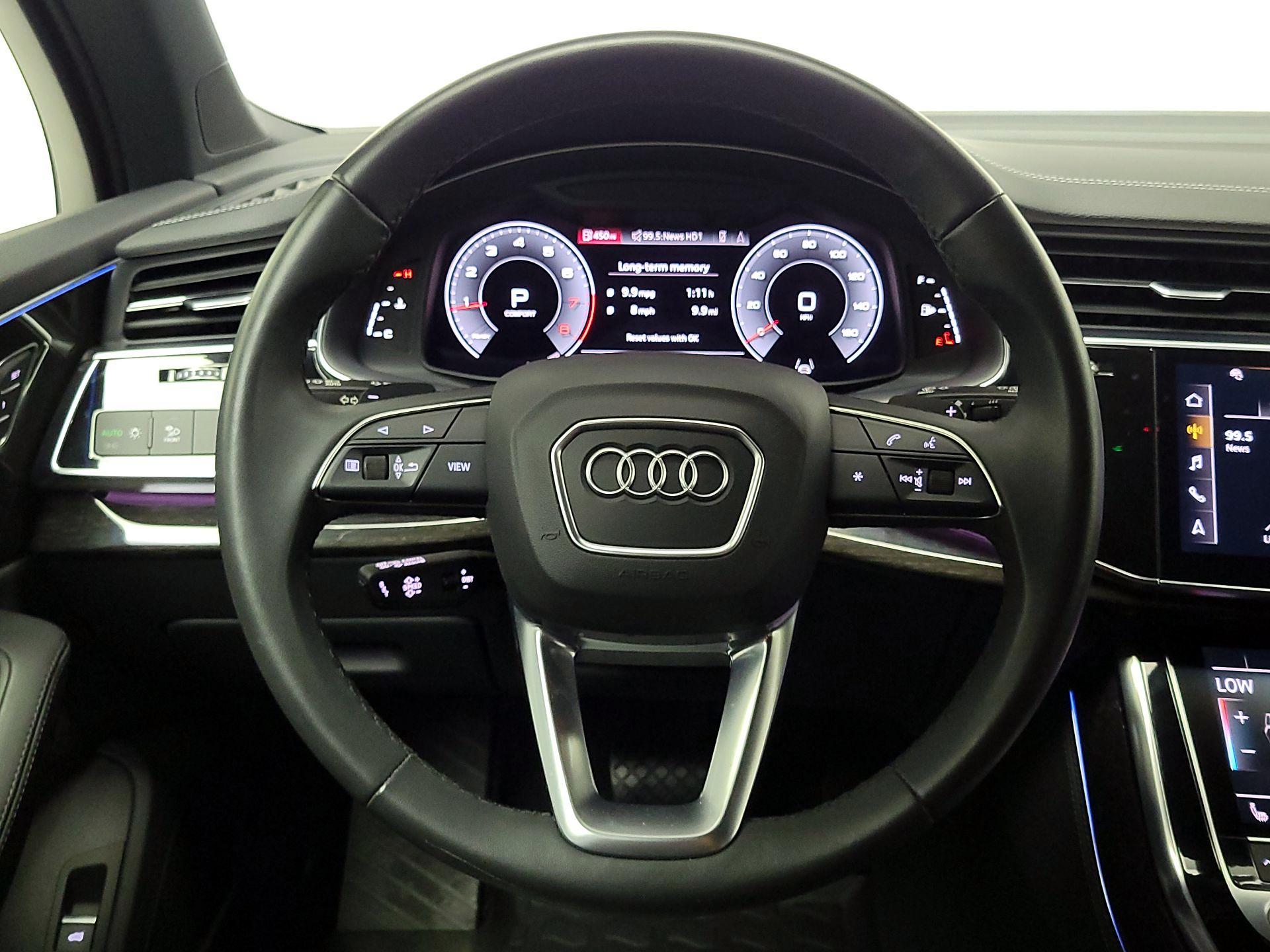 Thumbnail: 2023 Audi Q7 - 10