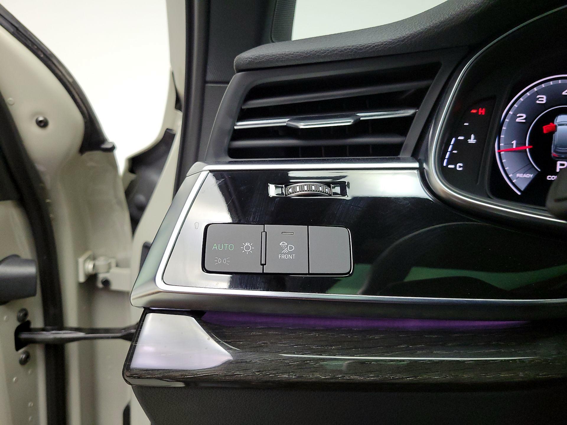 Thumbnail: 2023 Audi Q7 - 13