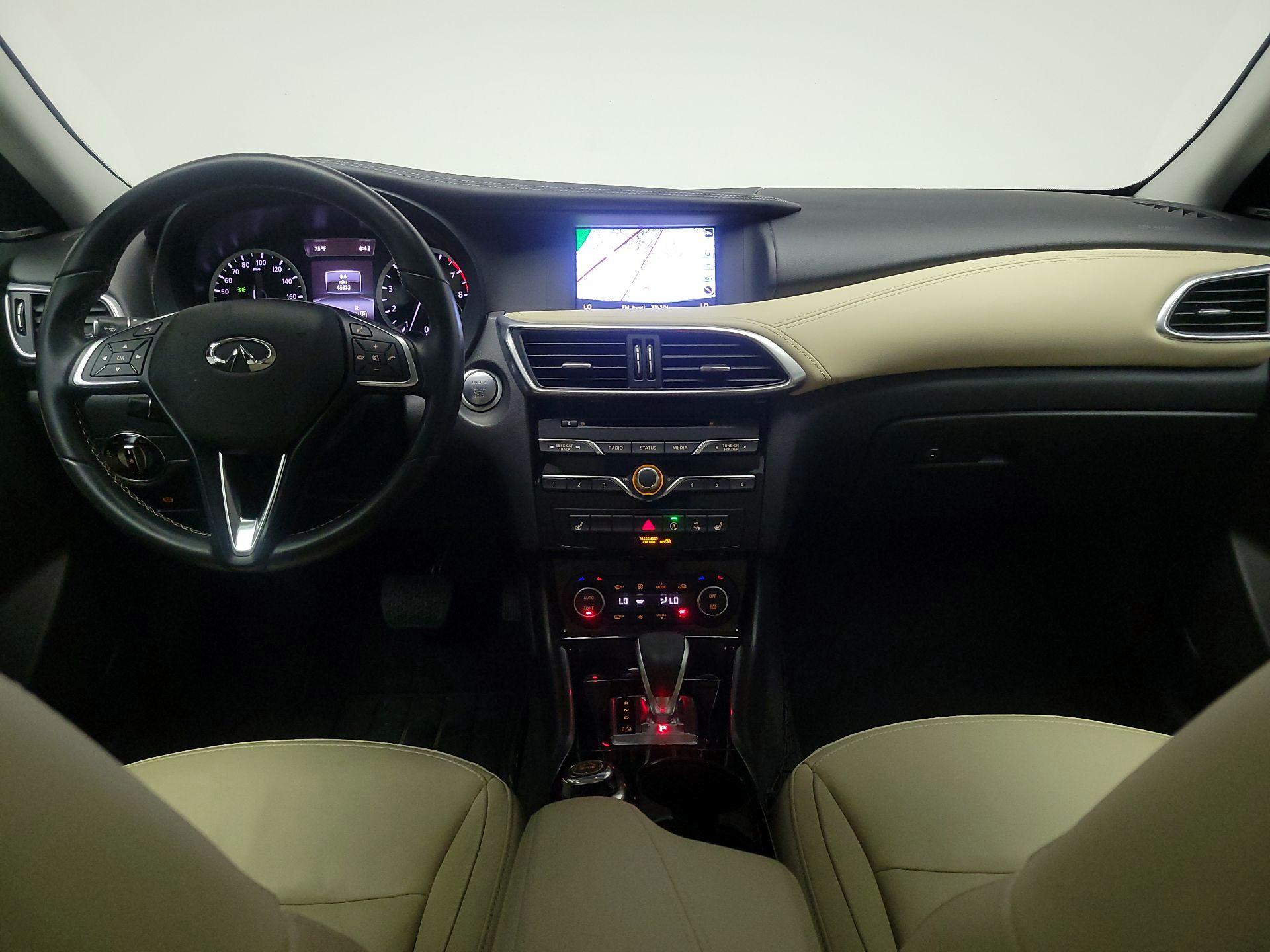 Thumbnail: 2018 INFINITI QX30 - 9