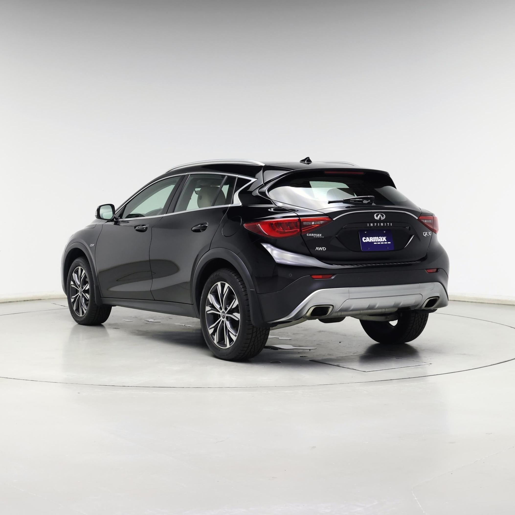 Thumbnail: 2018 INFINITI QX30 - 2