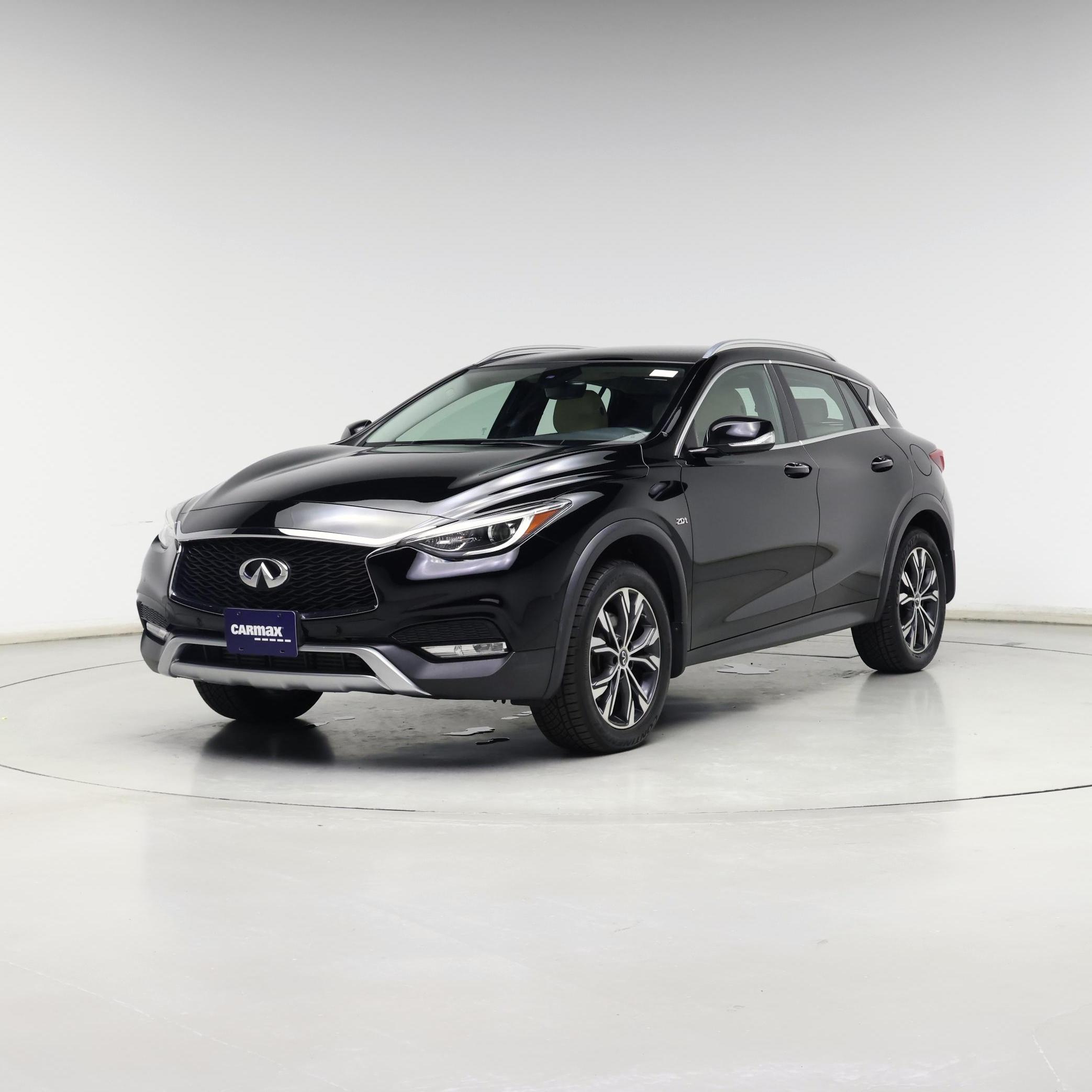 Thumbnail: 2018 INFINITI QX30 - 4