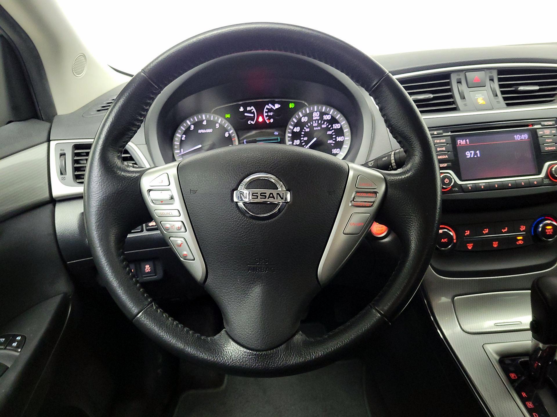Thumbnail: 2015 Nissan Sentra - 10