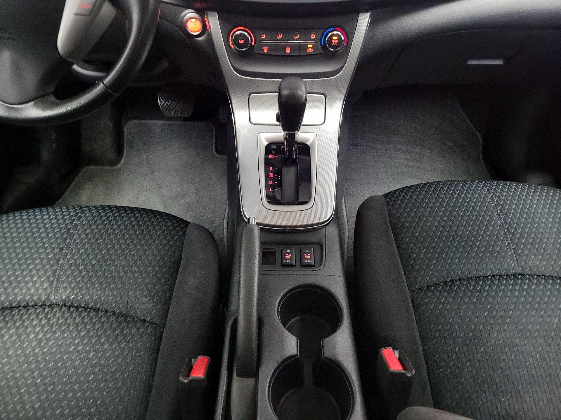 Thumbnail: 2015 Nissan Sentra - 17