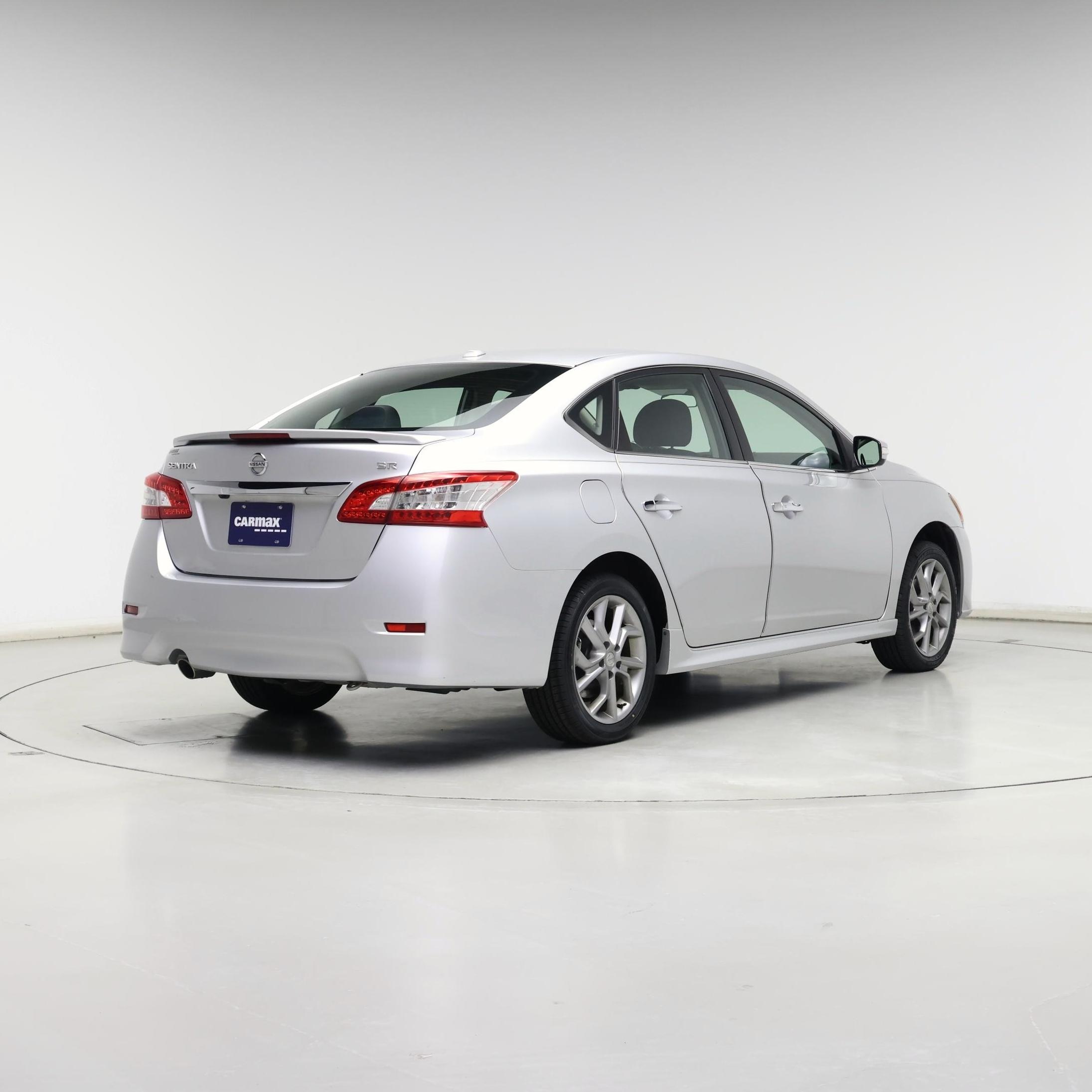 Thumbnail: 2015 Nissan Sentra - 8