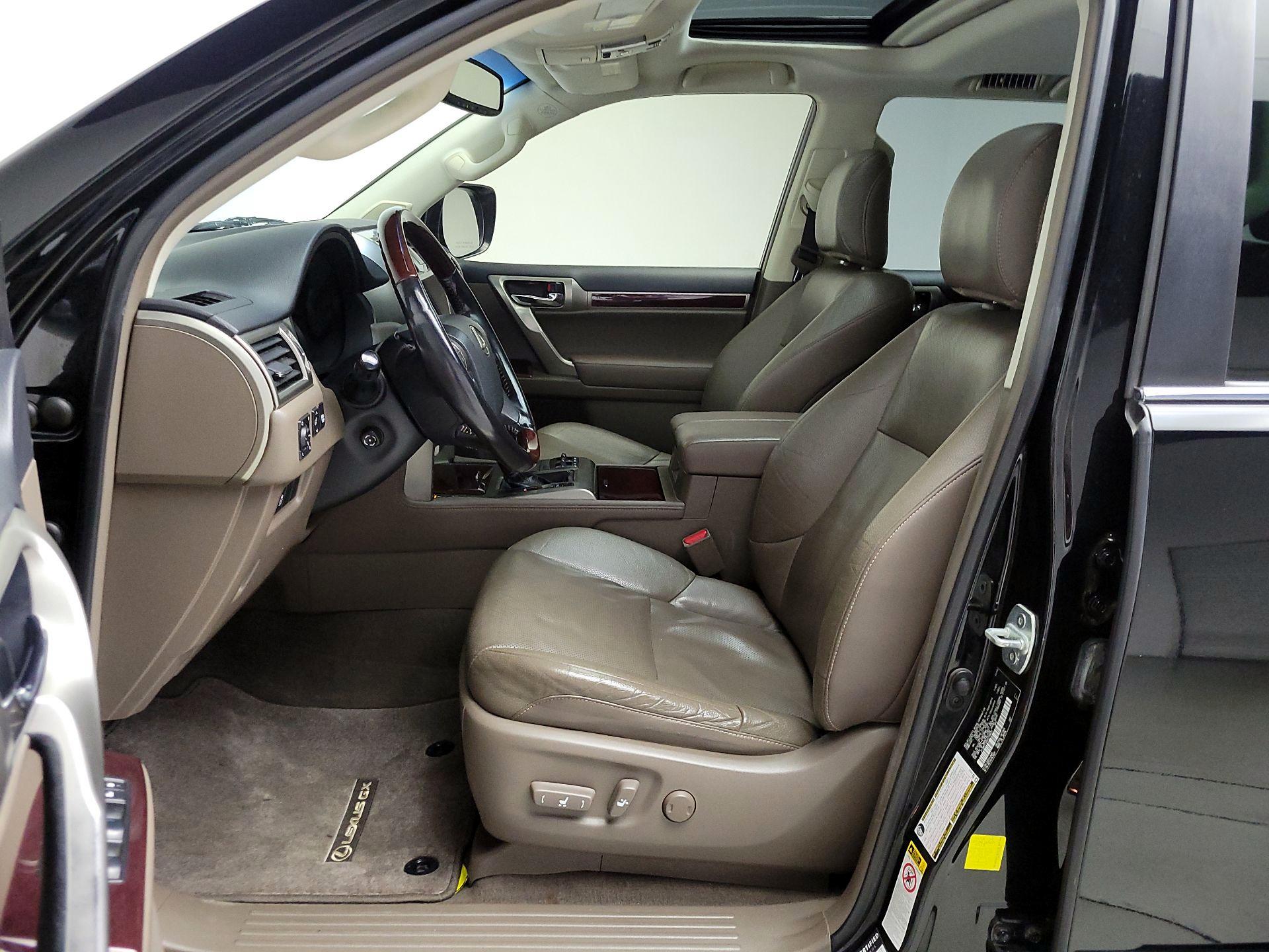 Thumbnail: 2016 Lexus GX - 11