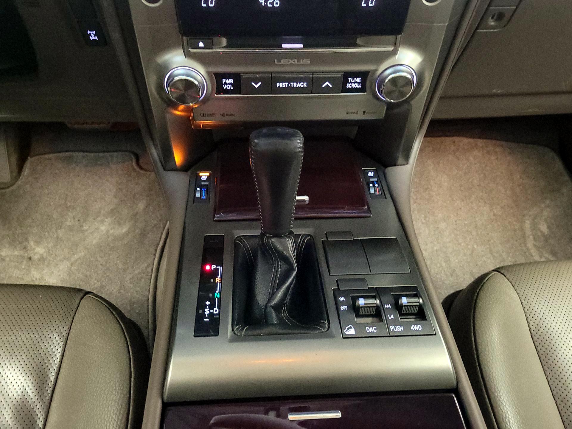 Thumbnail: 2016 Lexus GX - 18