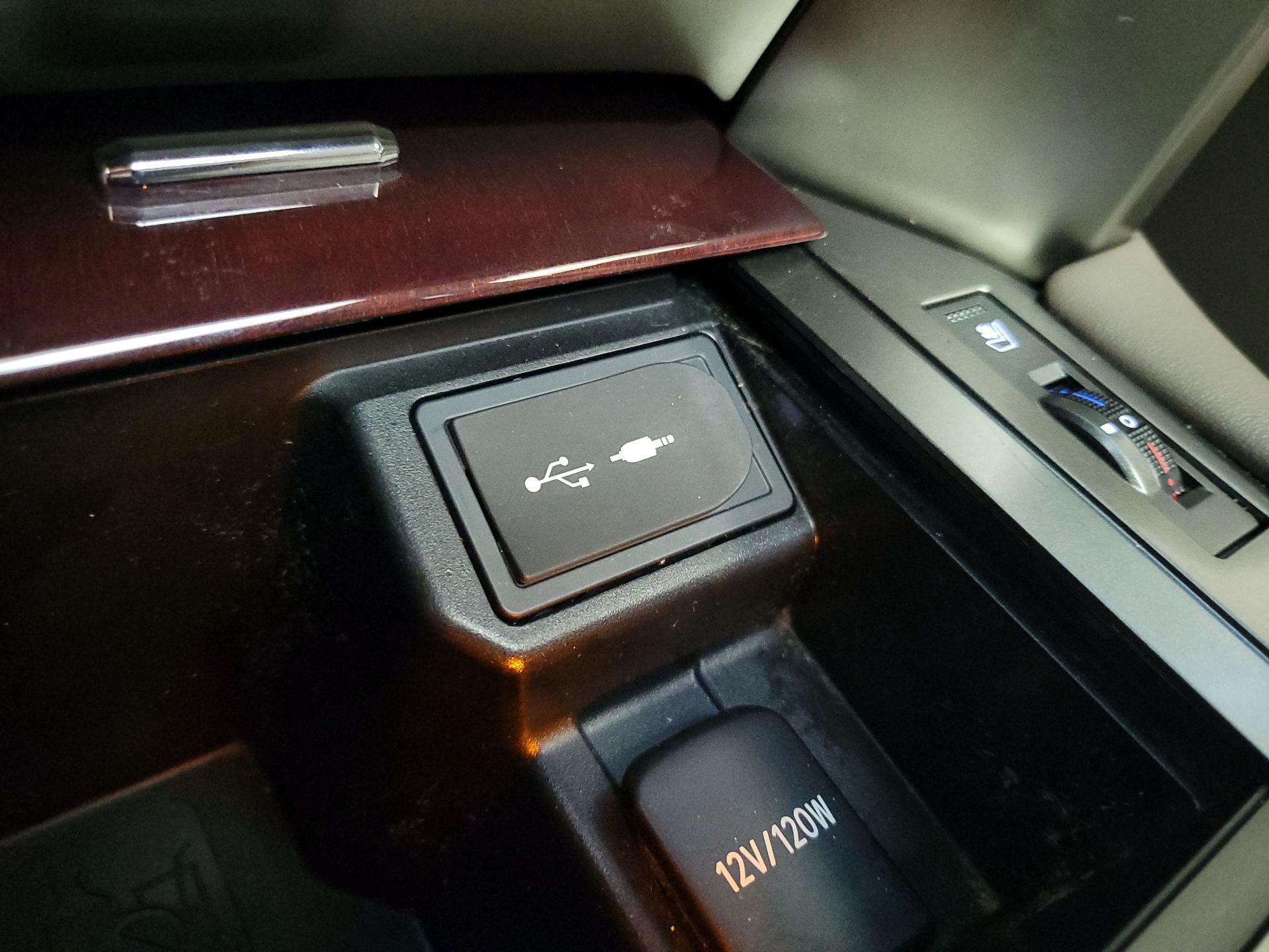 Thumbnail: 2016 Lexus GX - 19