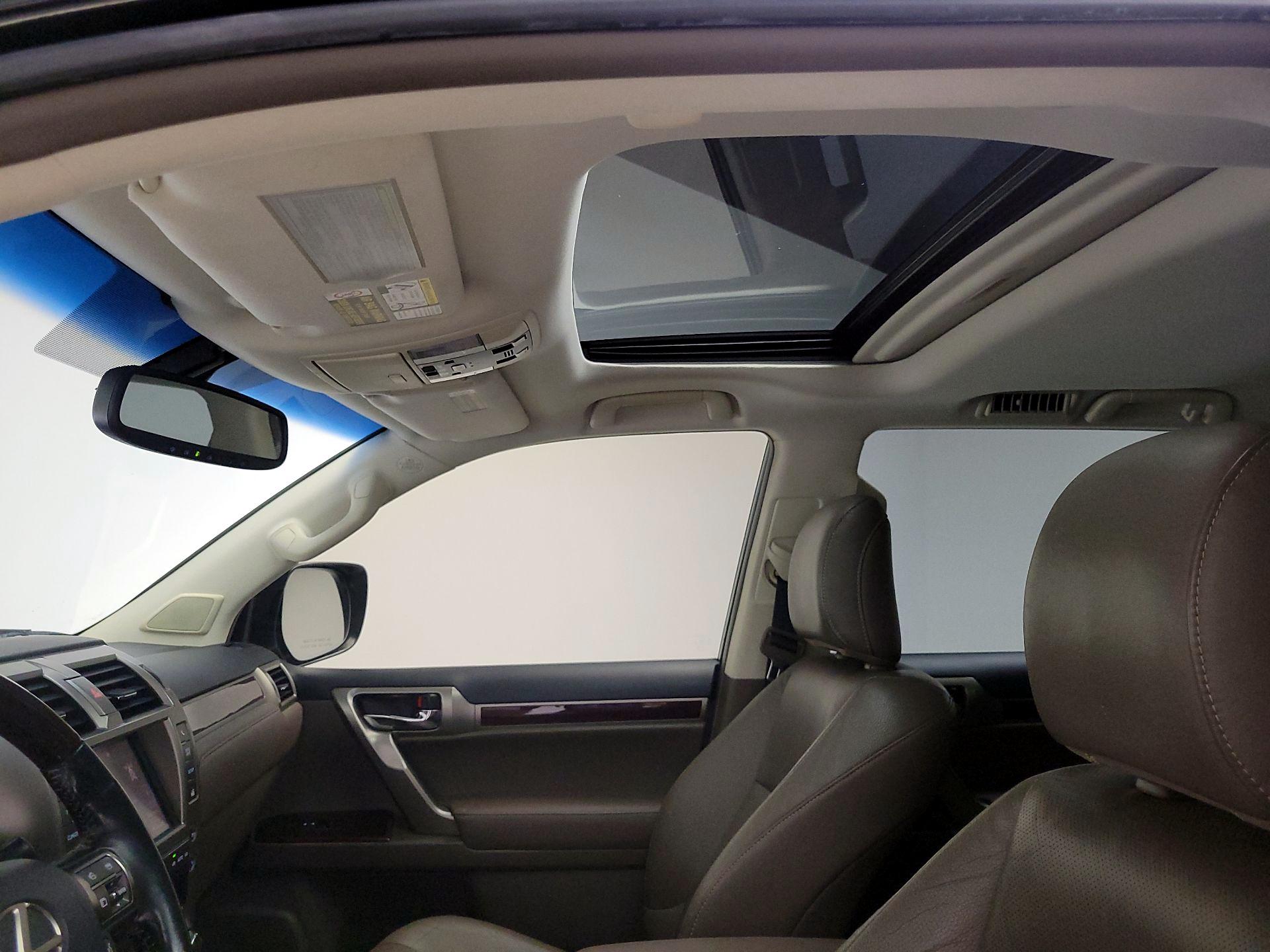 Thumbnail: 2016 Lexus GX - 20