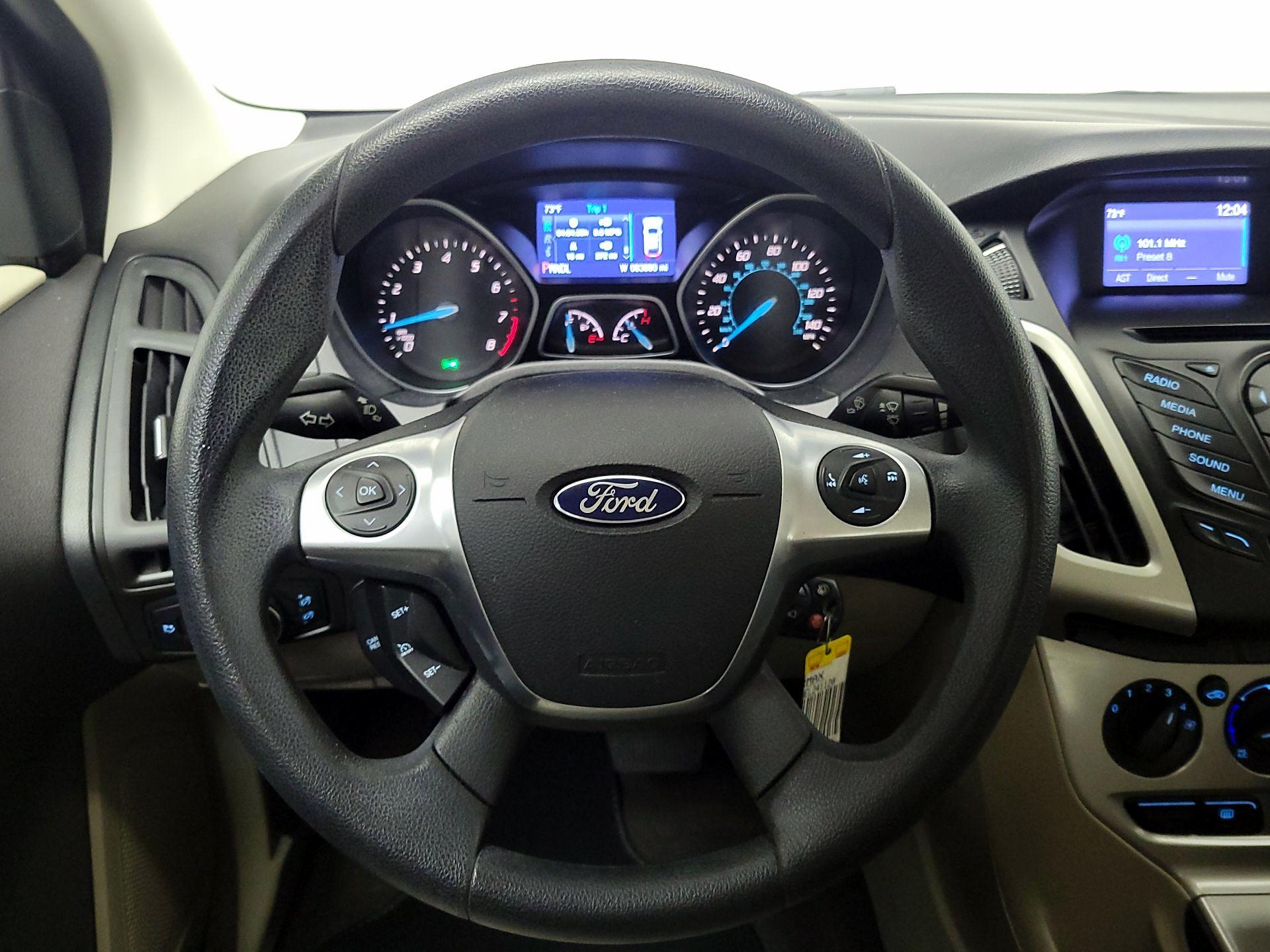 Thumbnail: 2014 Ford Focus - 10