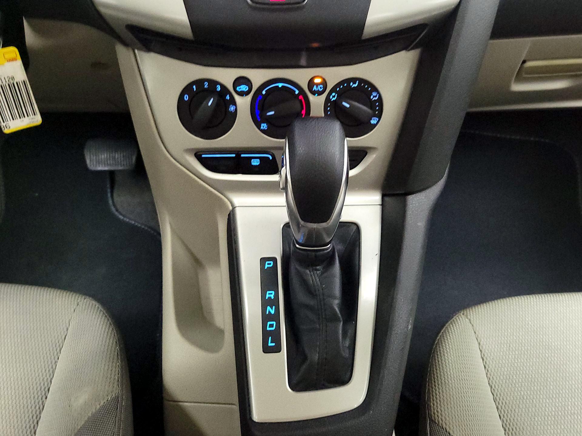 Thumbnail: 2014 Ford Focus - 16