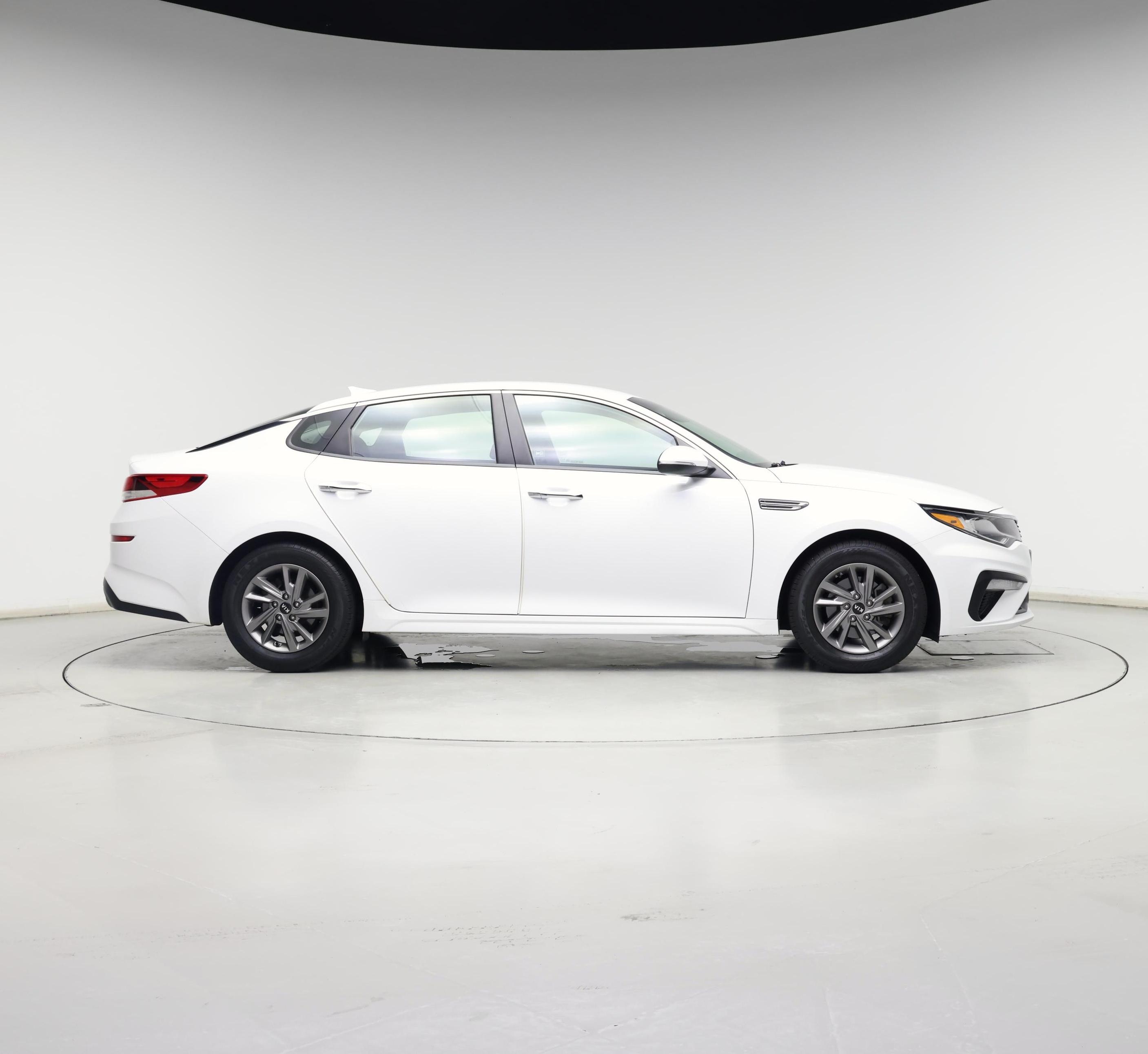 Thumbnail: 2020 Kia Optima - 7