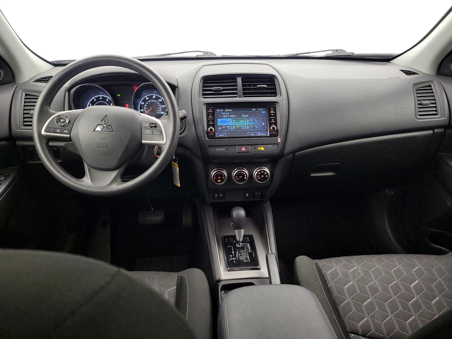 Thumbnail: 2021 Mitsubishi Outlander Sport - 9