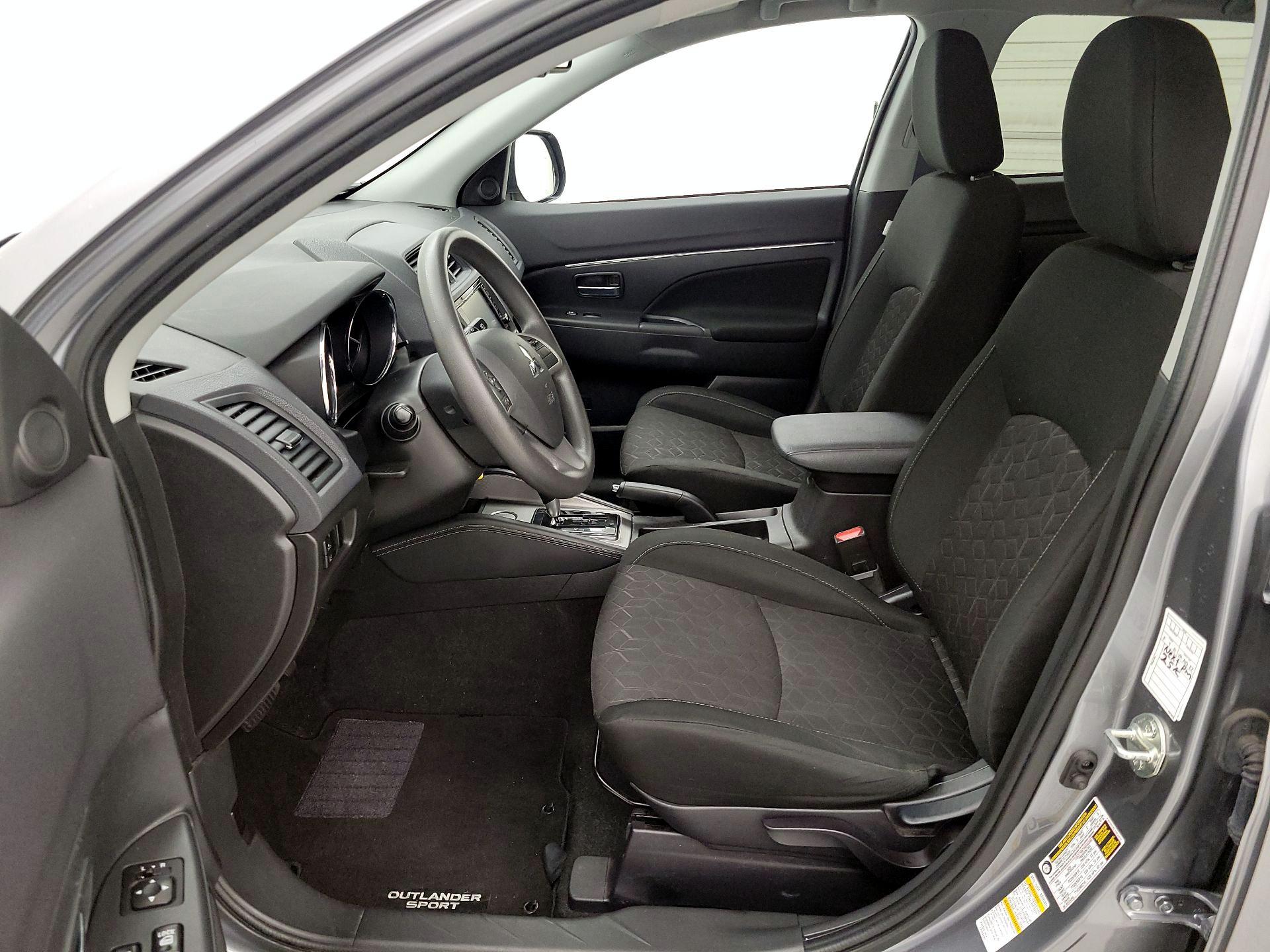 Thumbnail: 2021 Mitsubishi Outlander Sport - 11