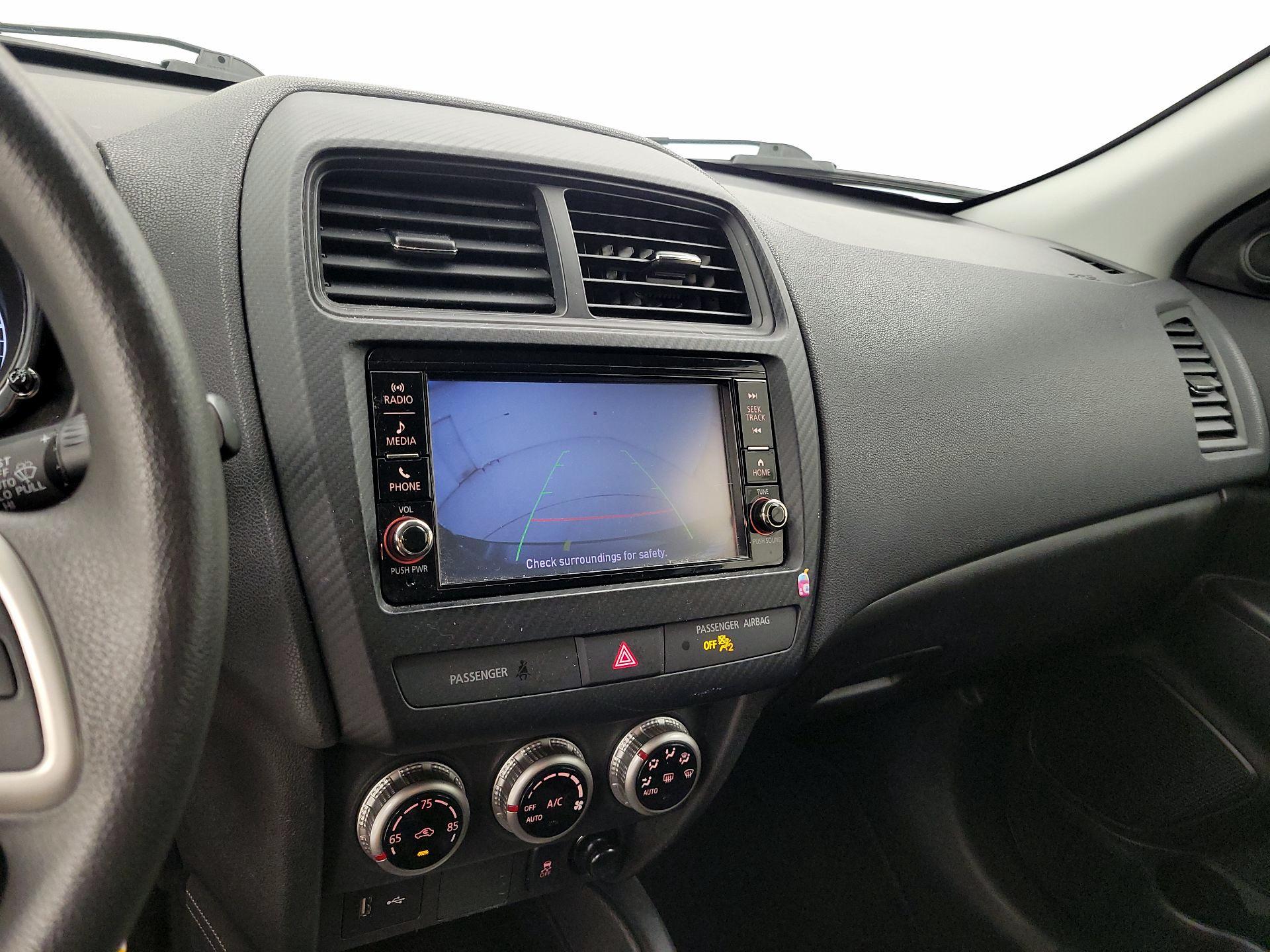 Thumbnail: 2021 Mitsubishi Outlander Sport - 13