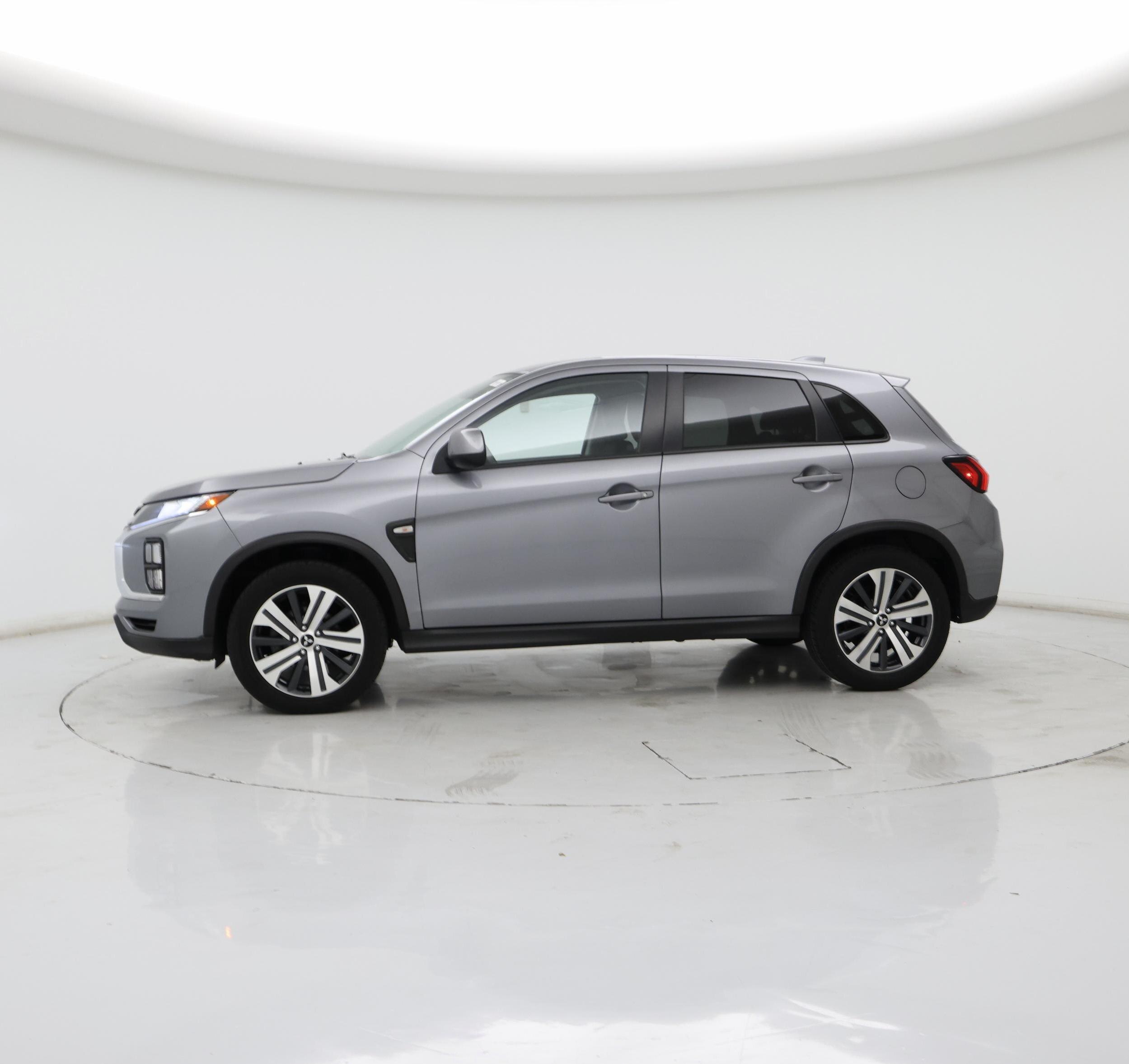 Thumbnail: 2021 Mitsubishi Outlander Sport - 3