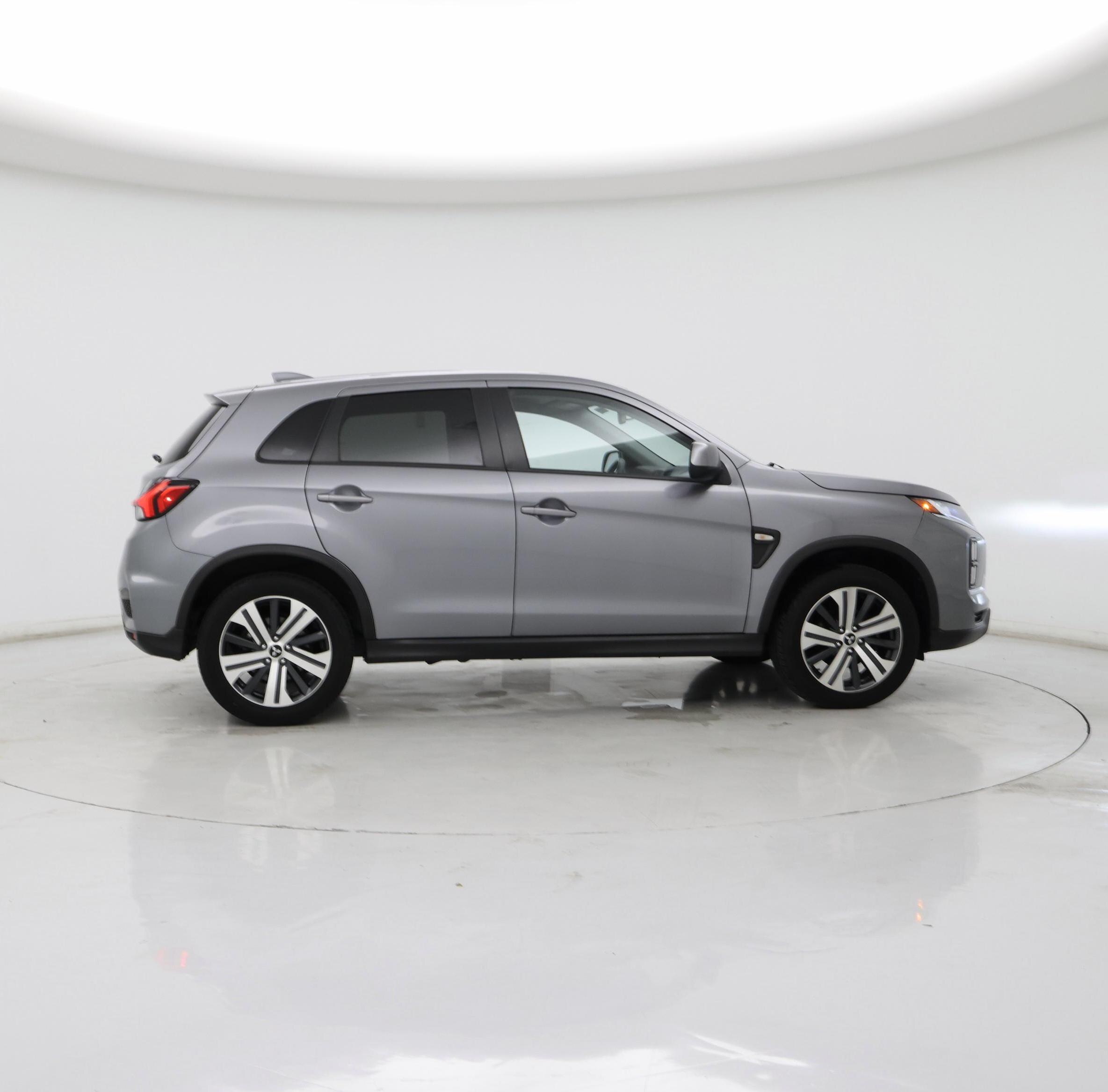 Thumbnail: 2021 Mitsubishi Outlander Sport - 7