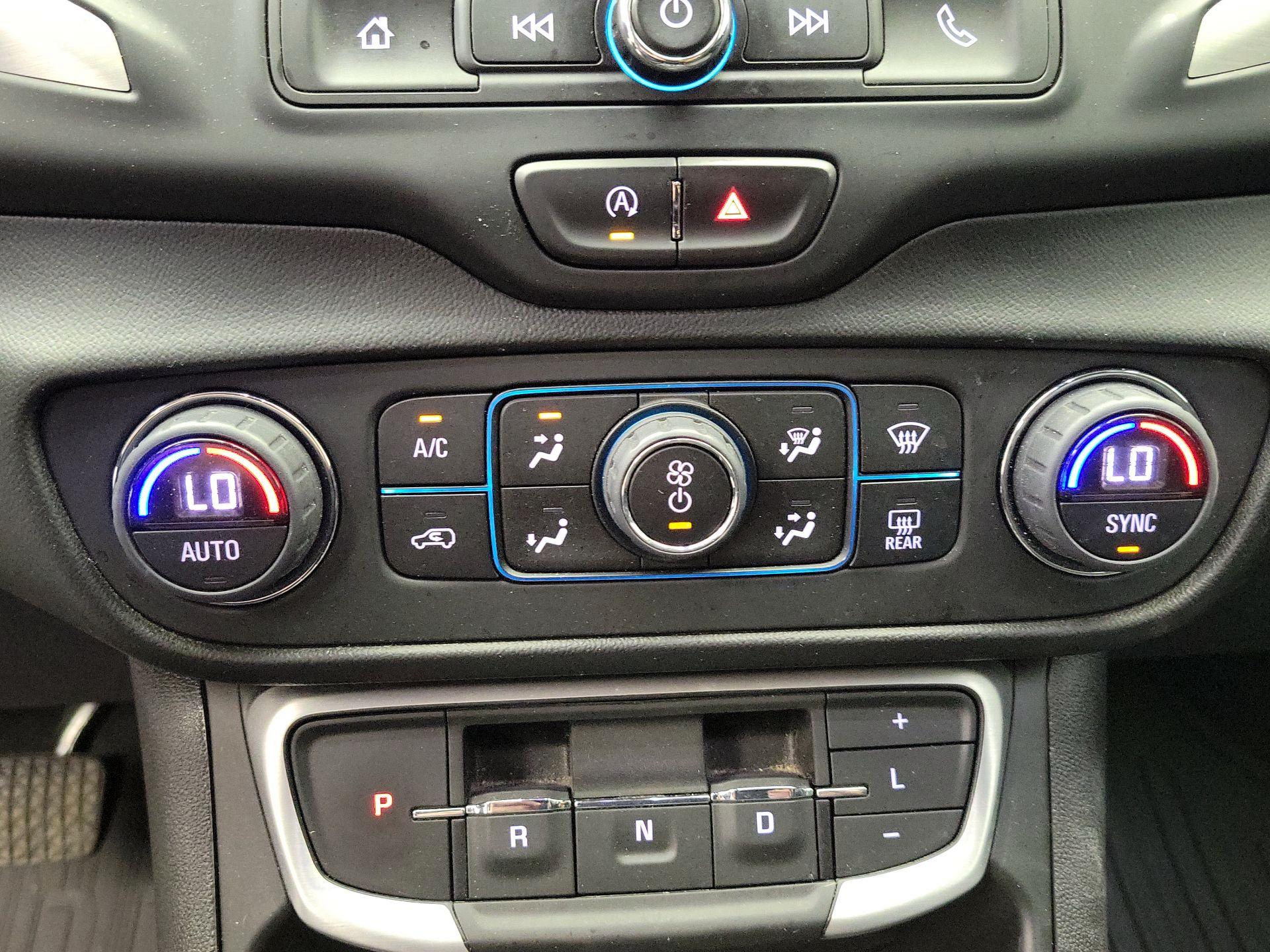 Thumbnail: 2022 GMC Terrain - 16