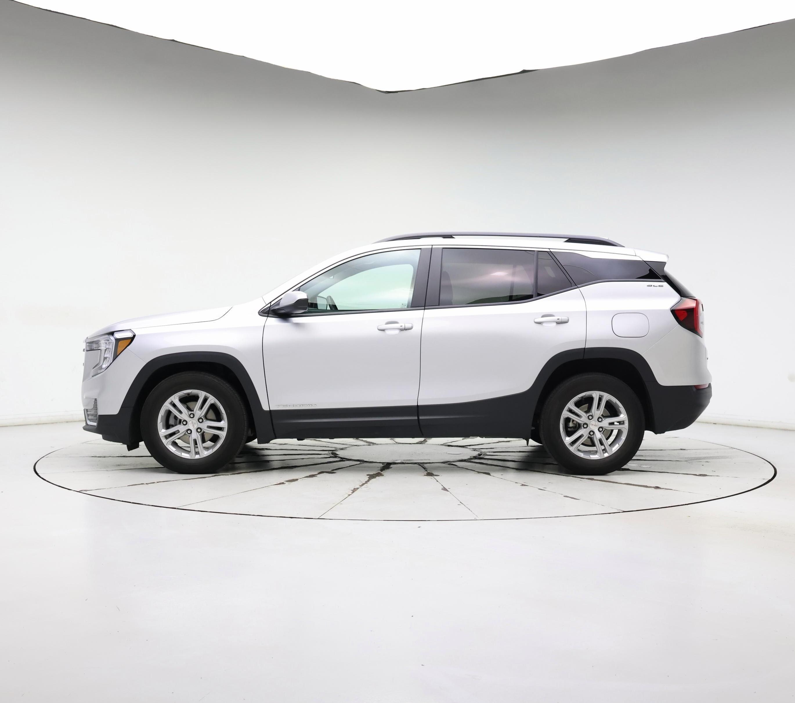 Thumbnail: 2022 GMC Terrain - 3