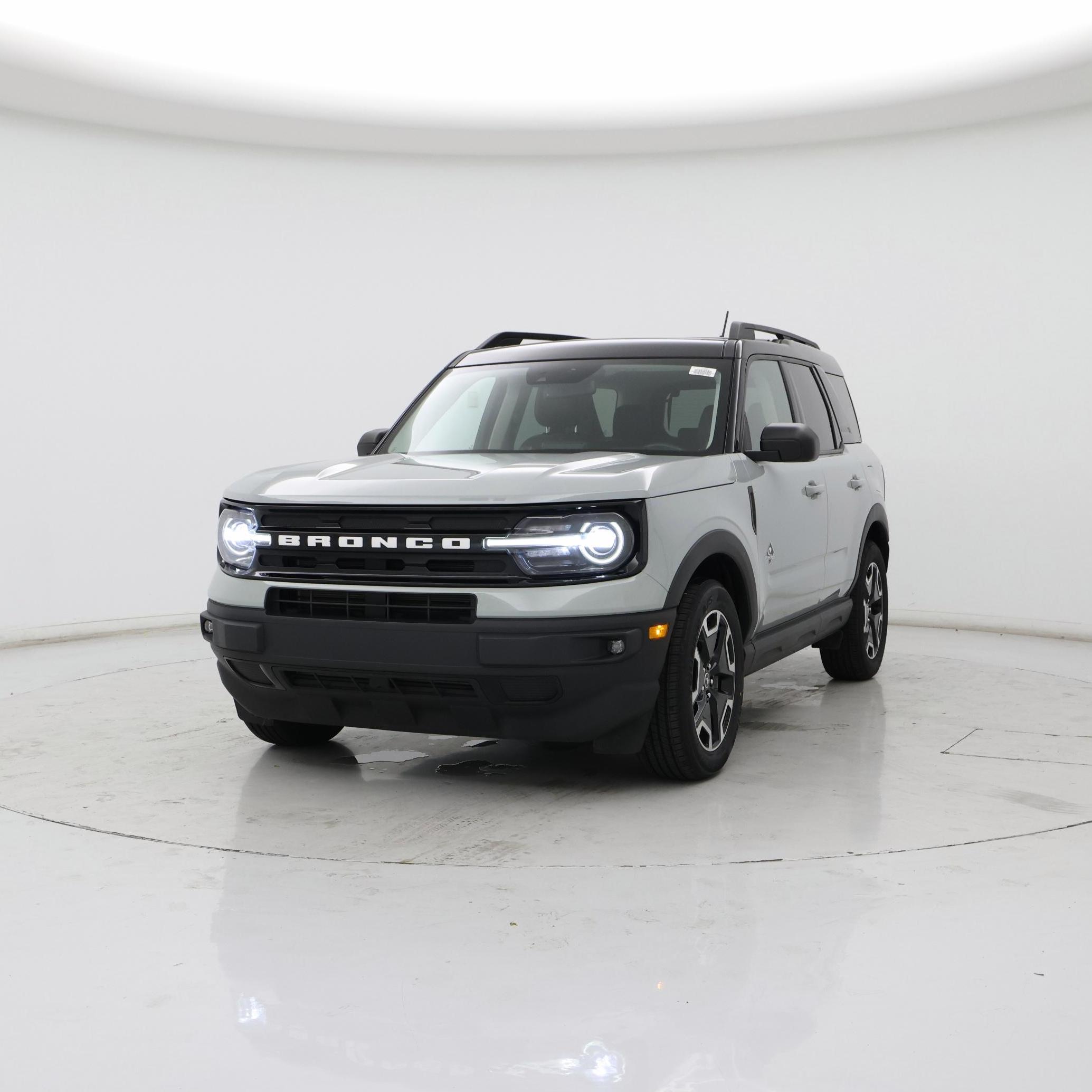 Thumbnail: 2021 Ford Bronco Sport - 4