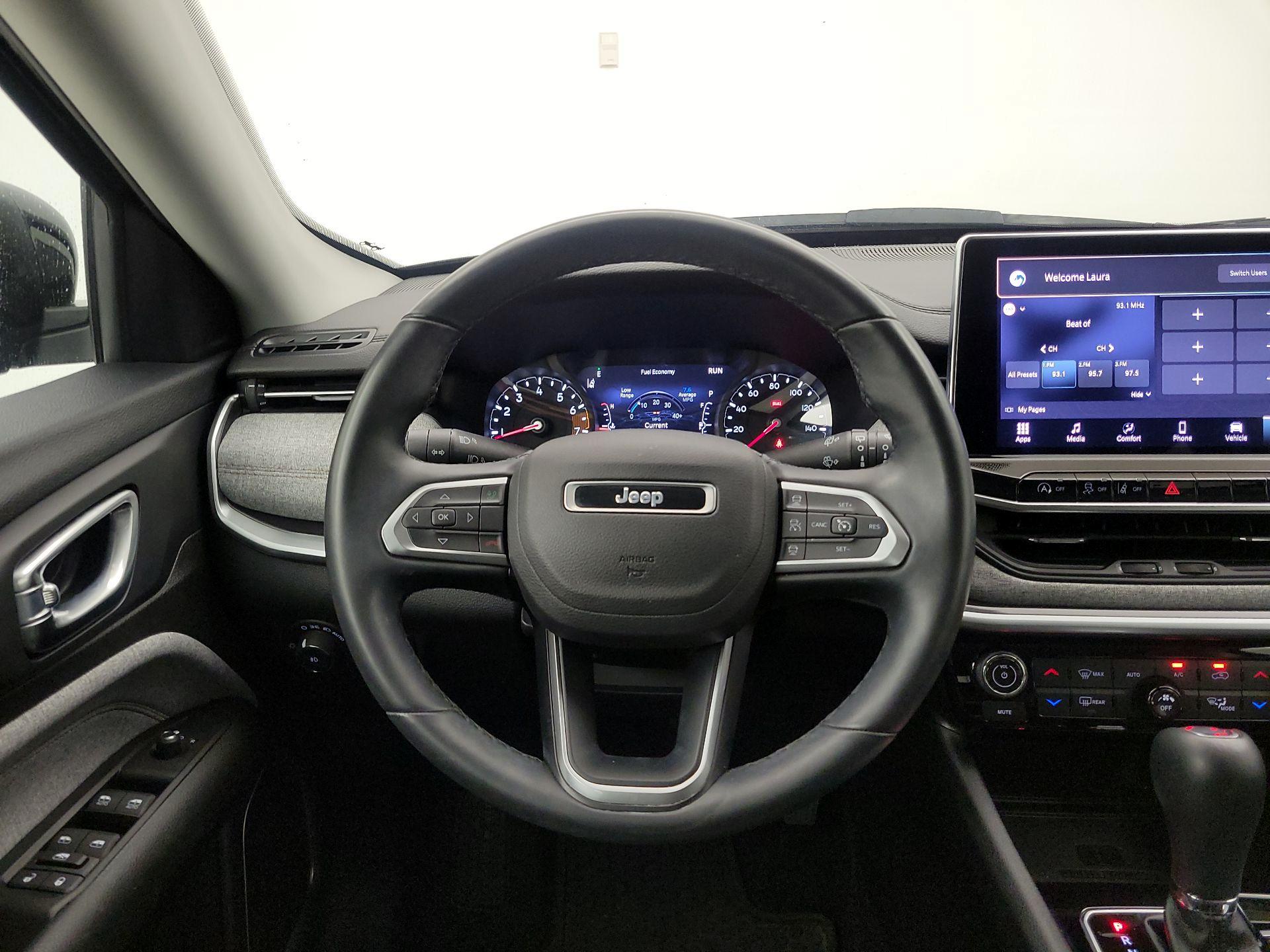 Thumbnail: 2022 Jeep Compass - 10