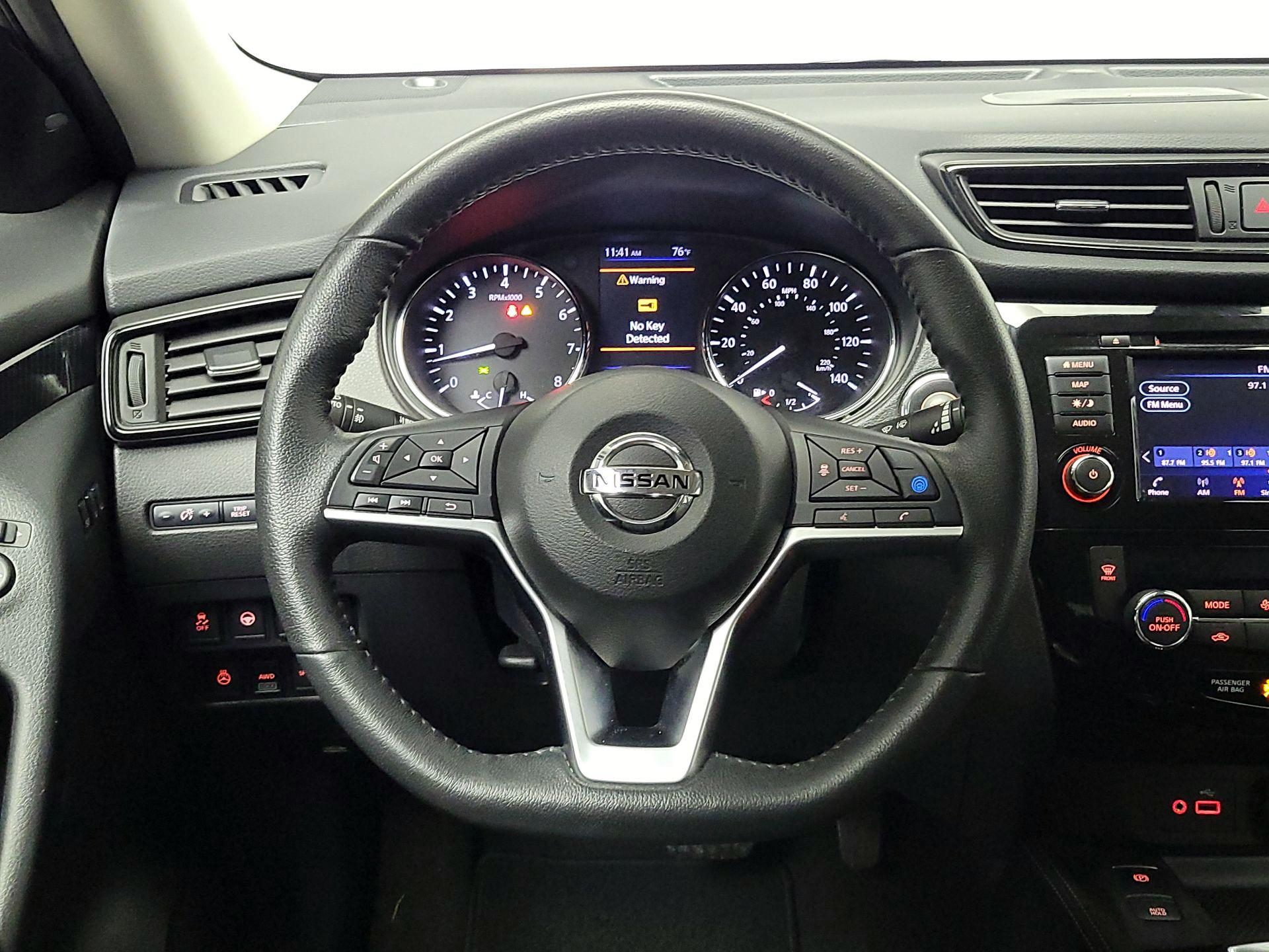 Thumbnail: 2020 Nissan Rogue - 10