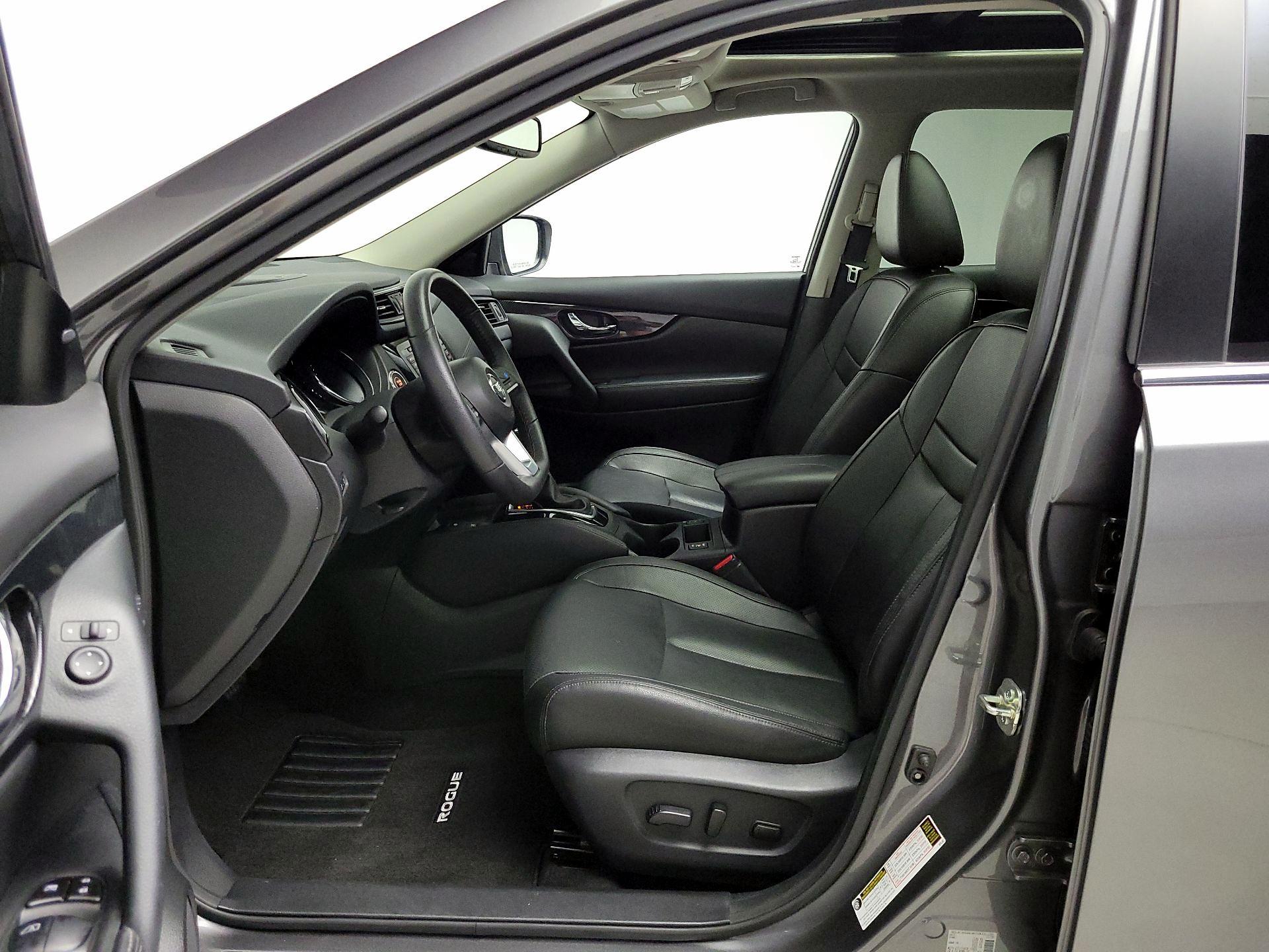 Thumbnail: 2020 Nissan Rogue - 11